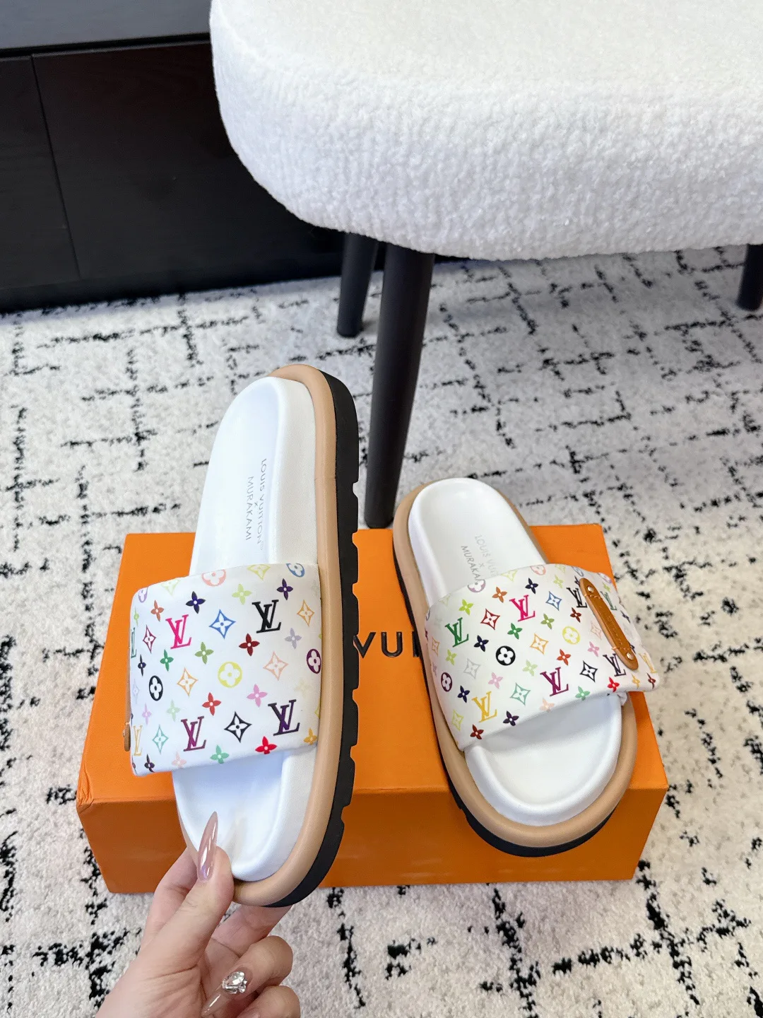 Шлепанцы Женские Louis Vuitton 1752821