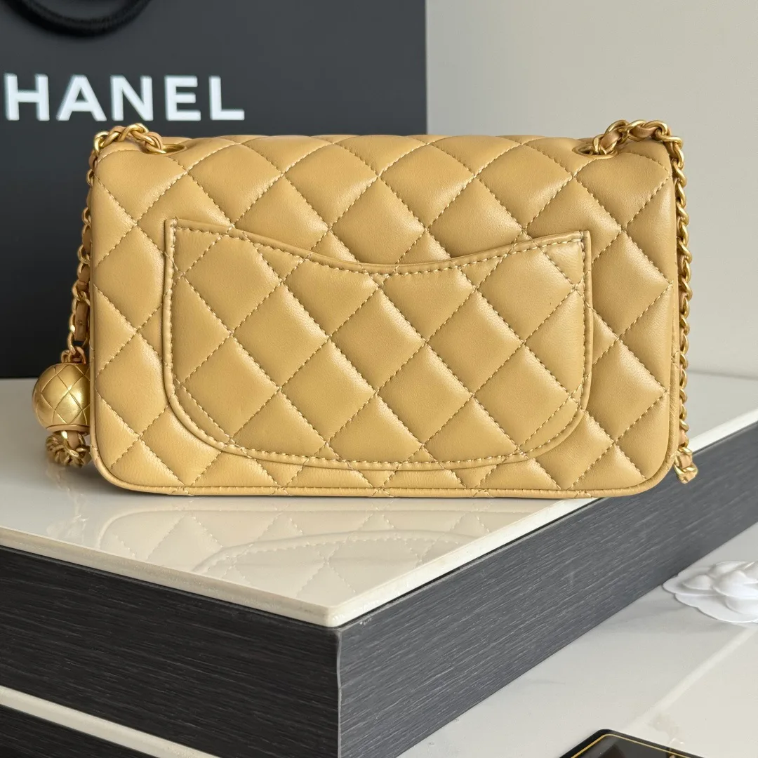 Классические Сумки Женские Chanel 17827589