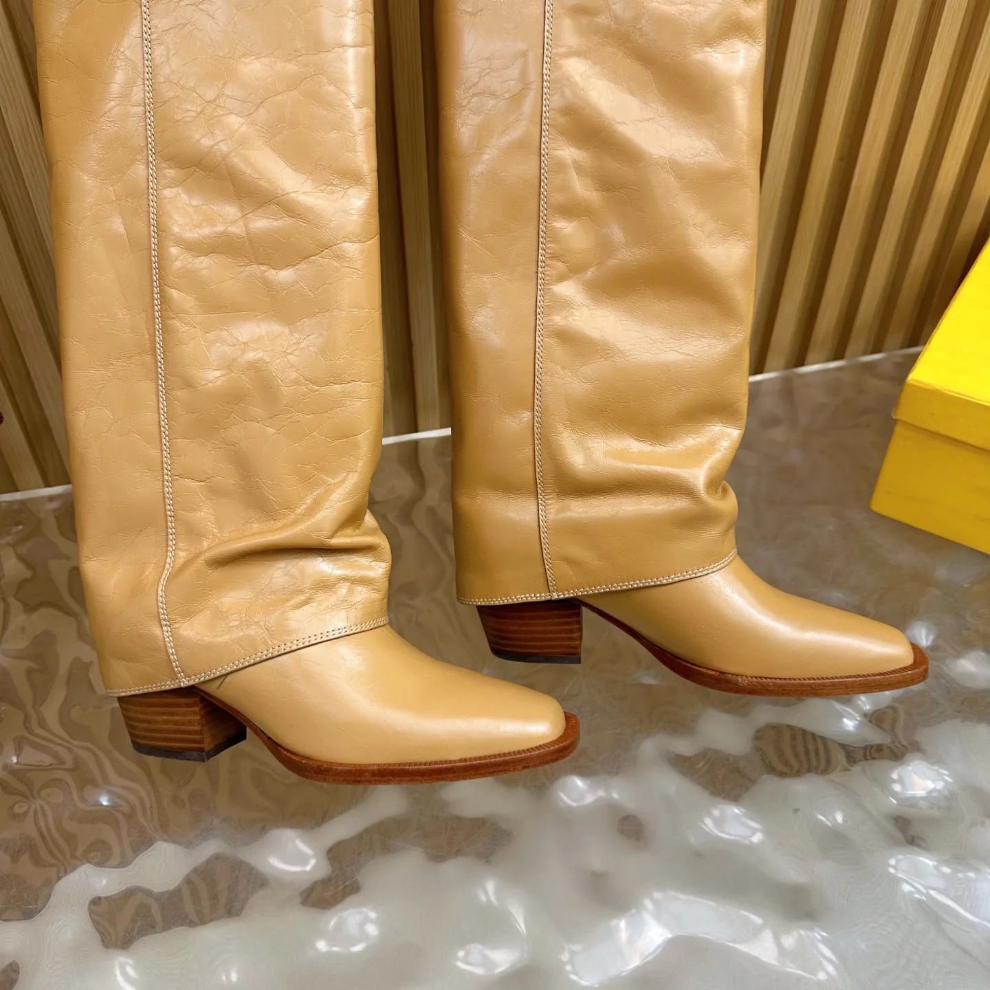 Сапоги Женские Fendi 18235451