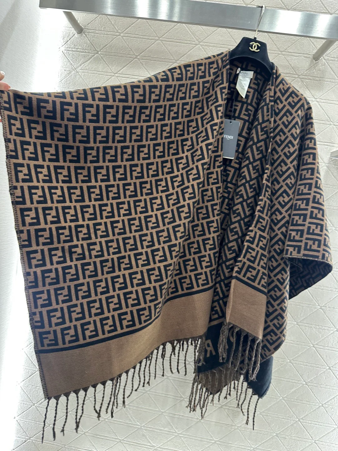 Шарфы Fendi 526904