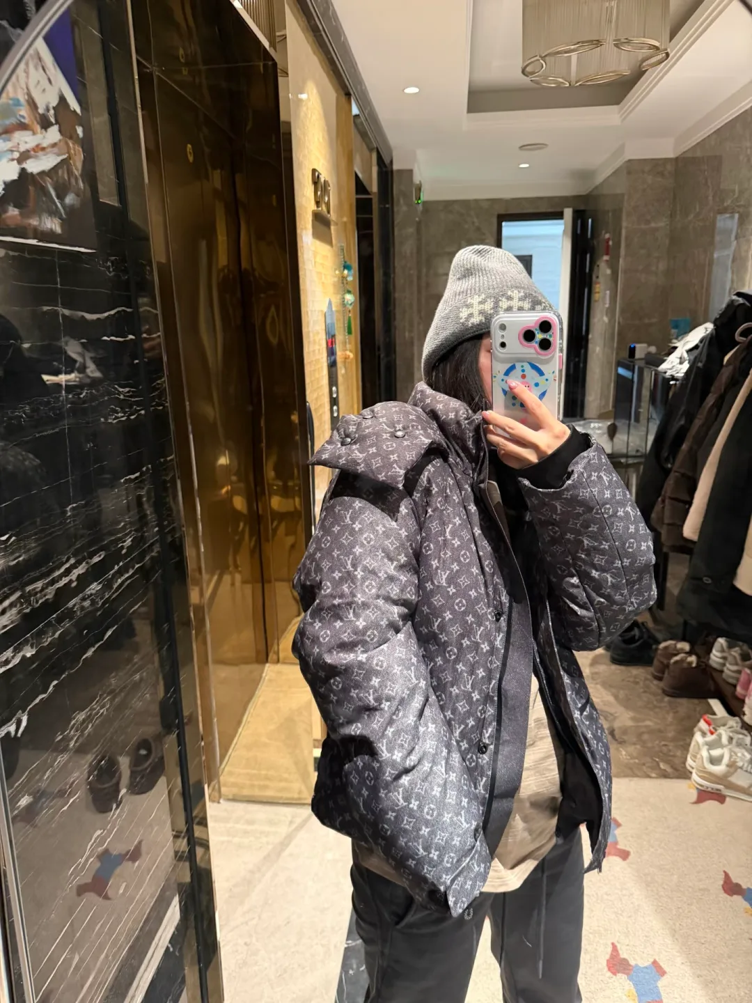 Куртки И Пуховики Женские Louis Vuitton 17959962