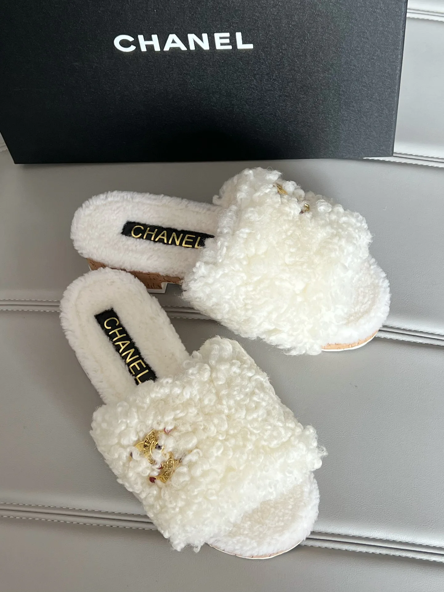 Тапочки Женские Chanel 4539