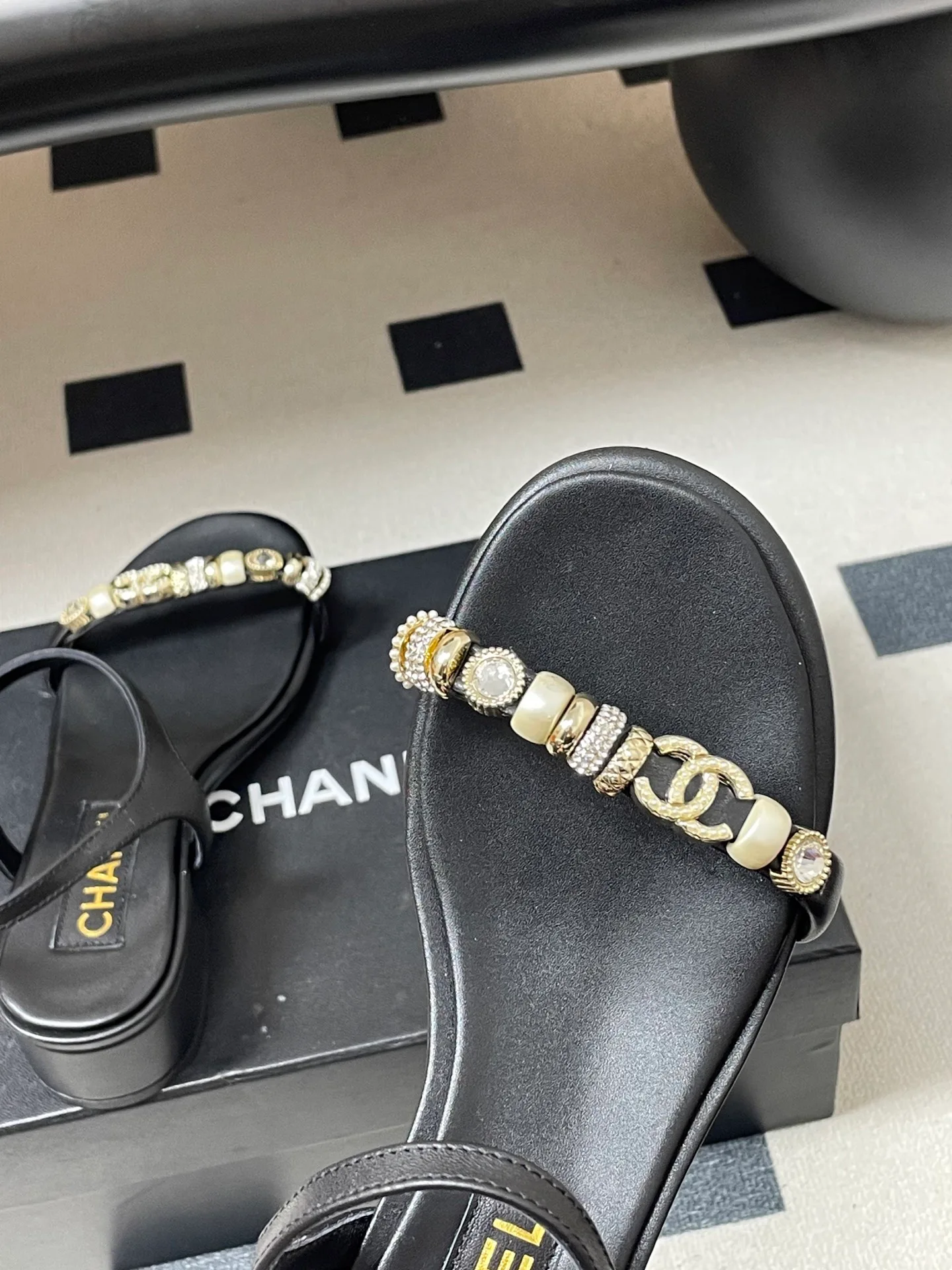Босоножки Женские Chanel 11886481
