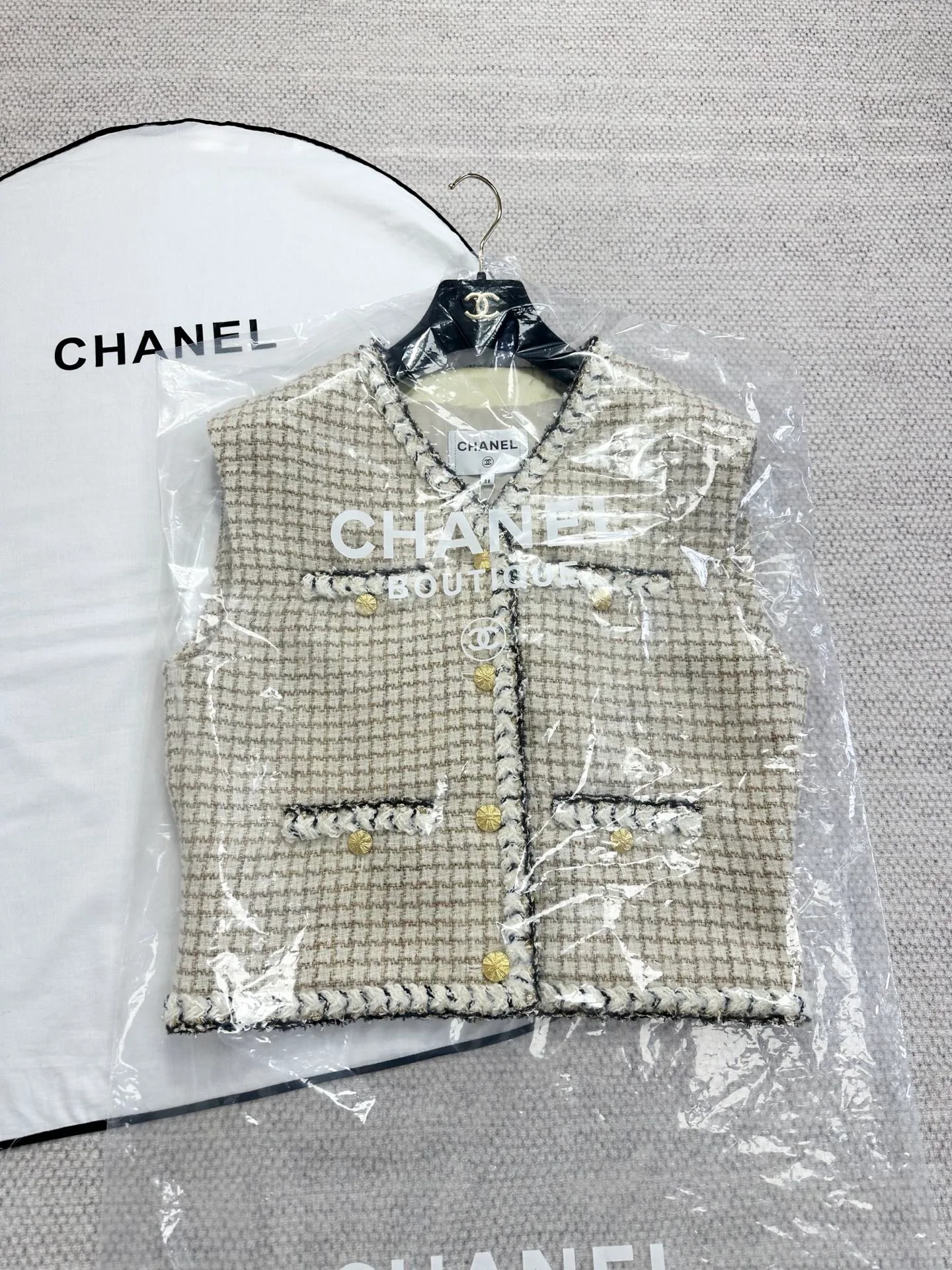Жилеты Женские Chanel 4627514