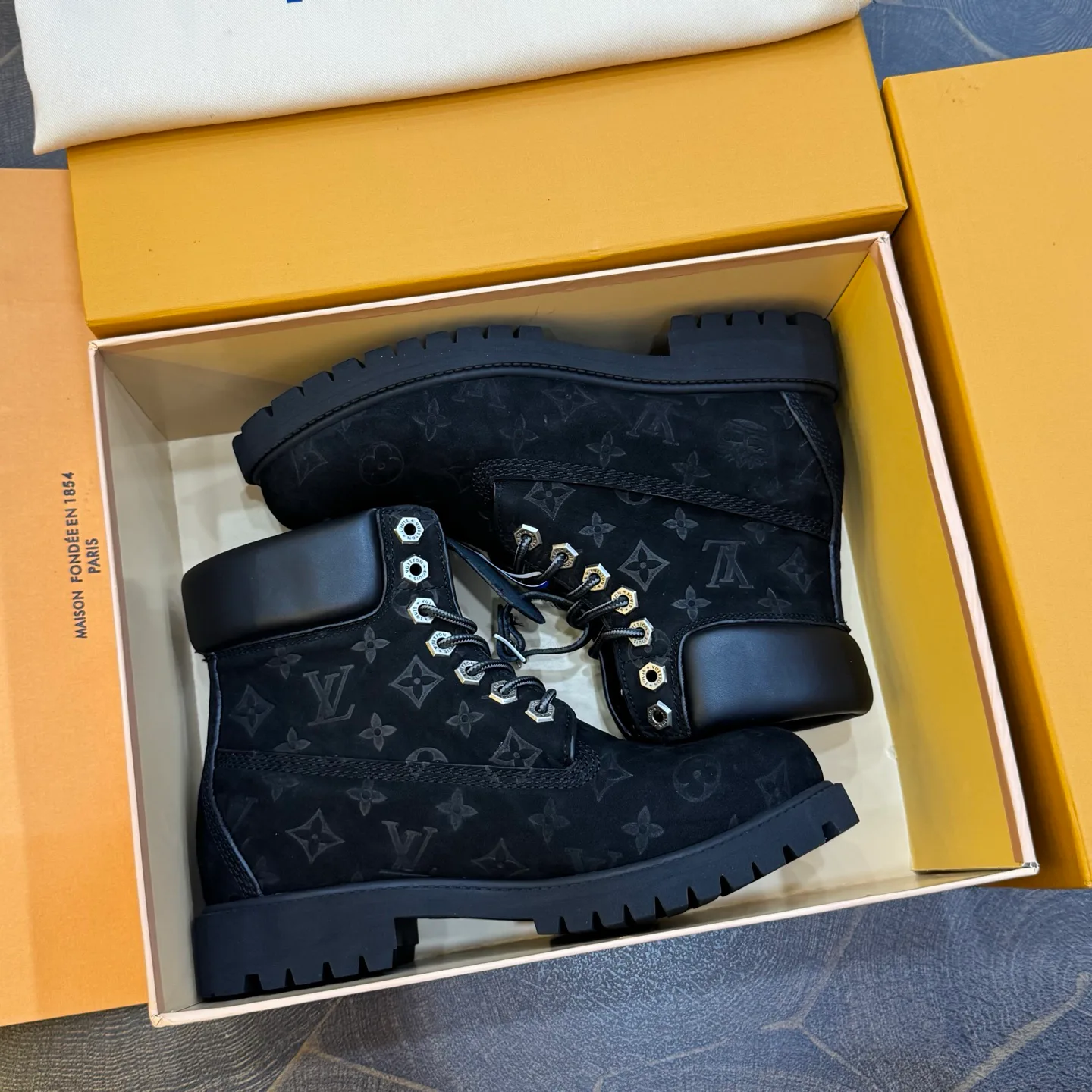 Ботинки Мужские Louis Vuitton 18267071