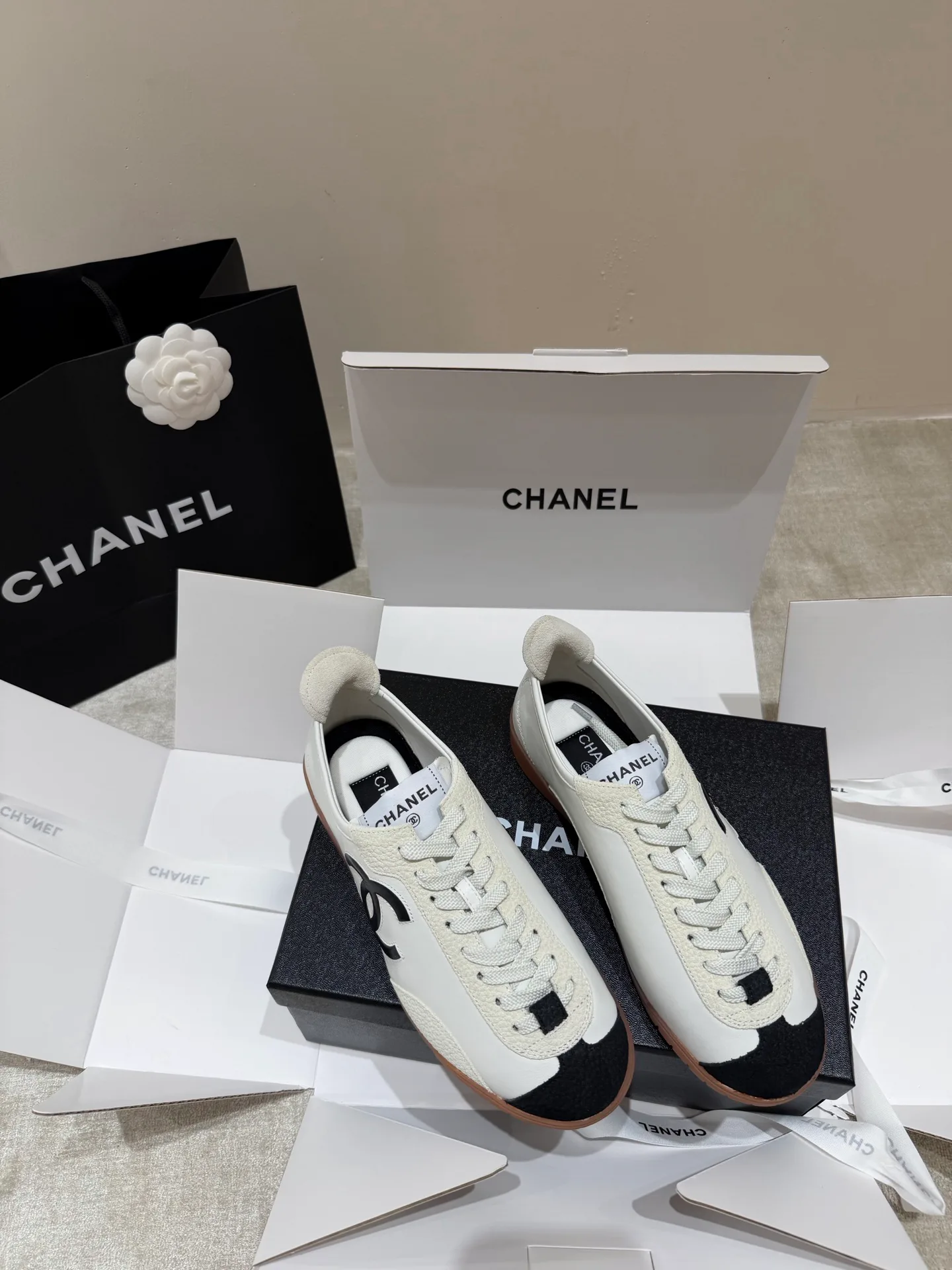 Кроссовки Женские Chanel 11685935
