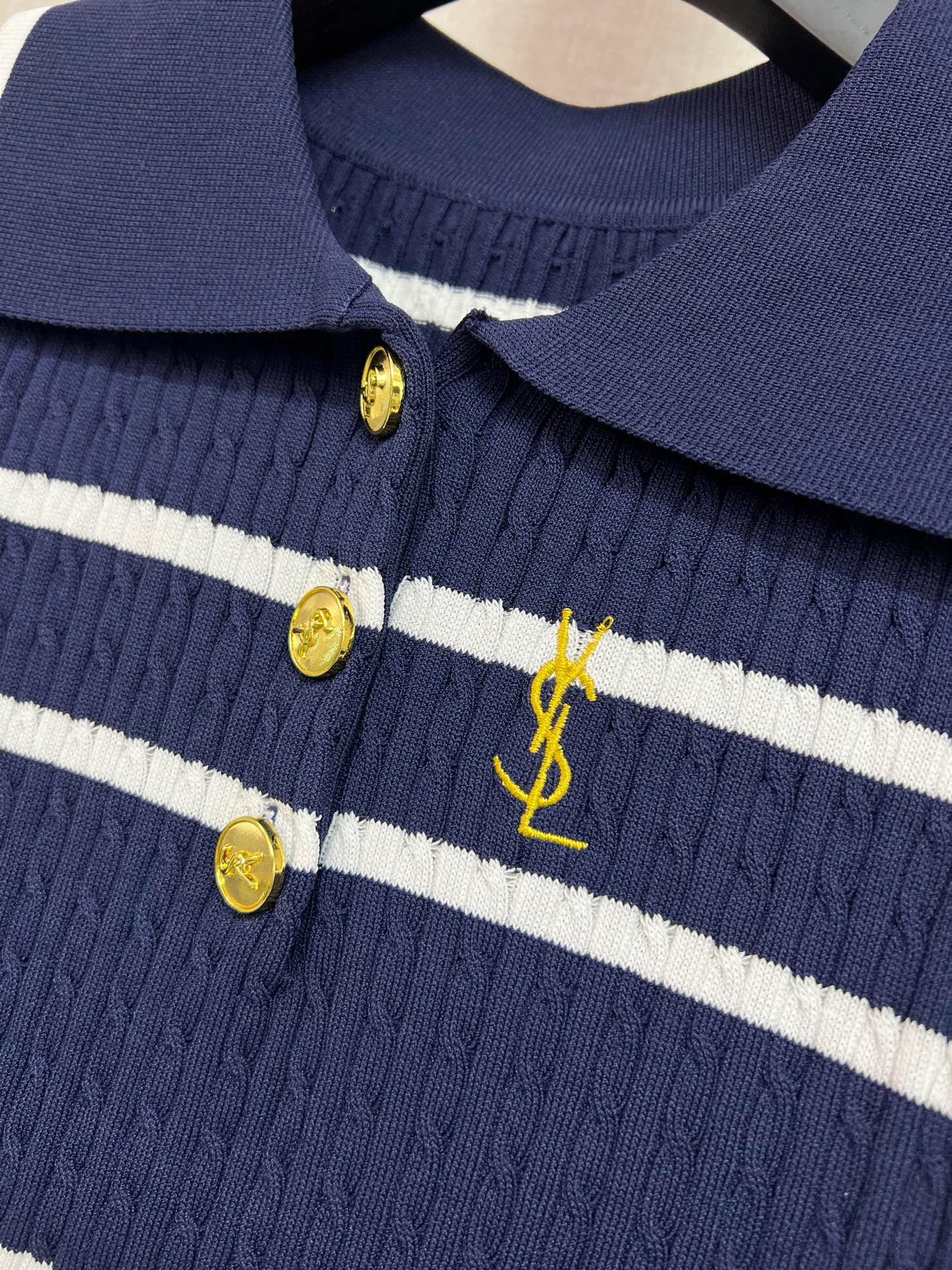 Топы Женские Saint Laurent 13410366