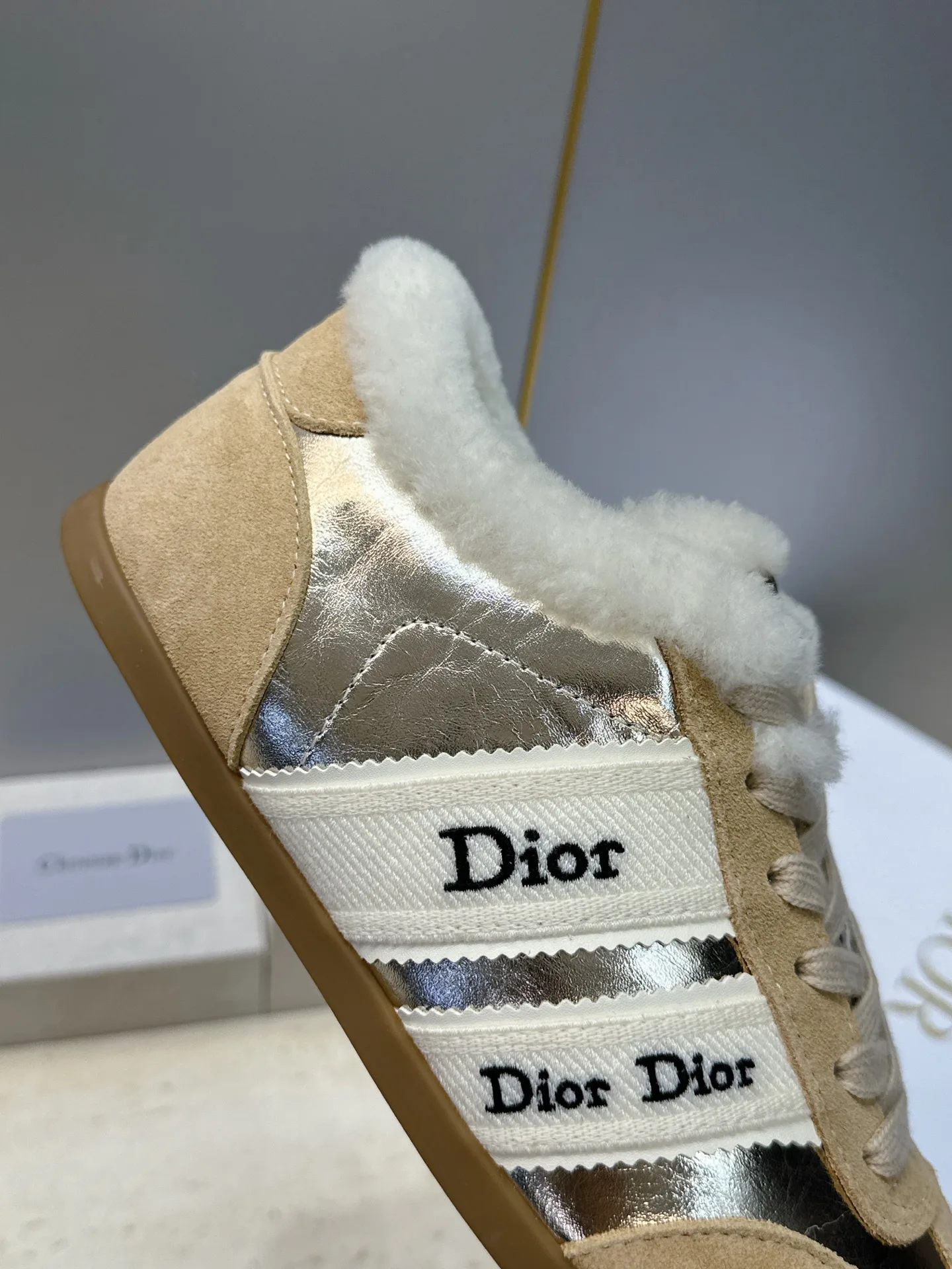 Кроссовки Женские Christian Dior 18247828