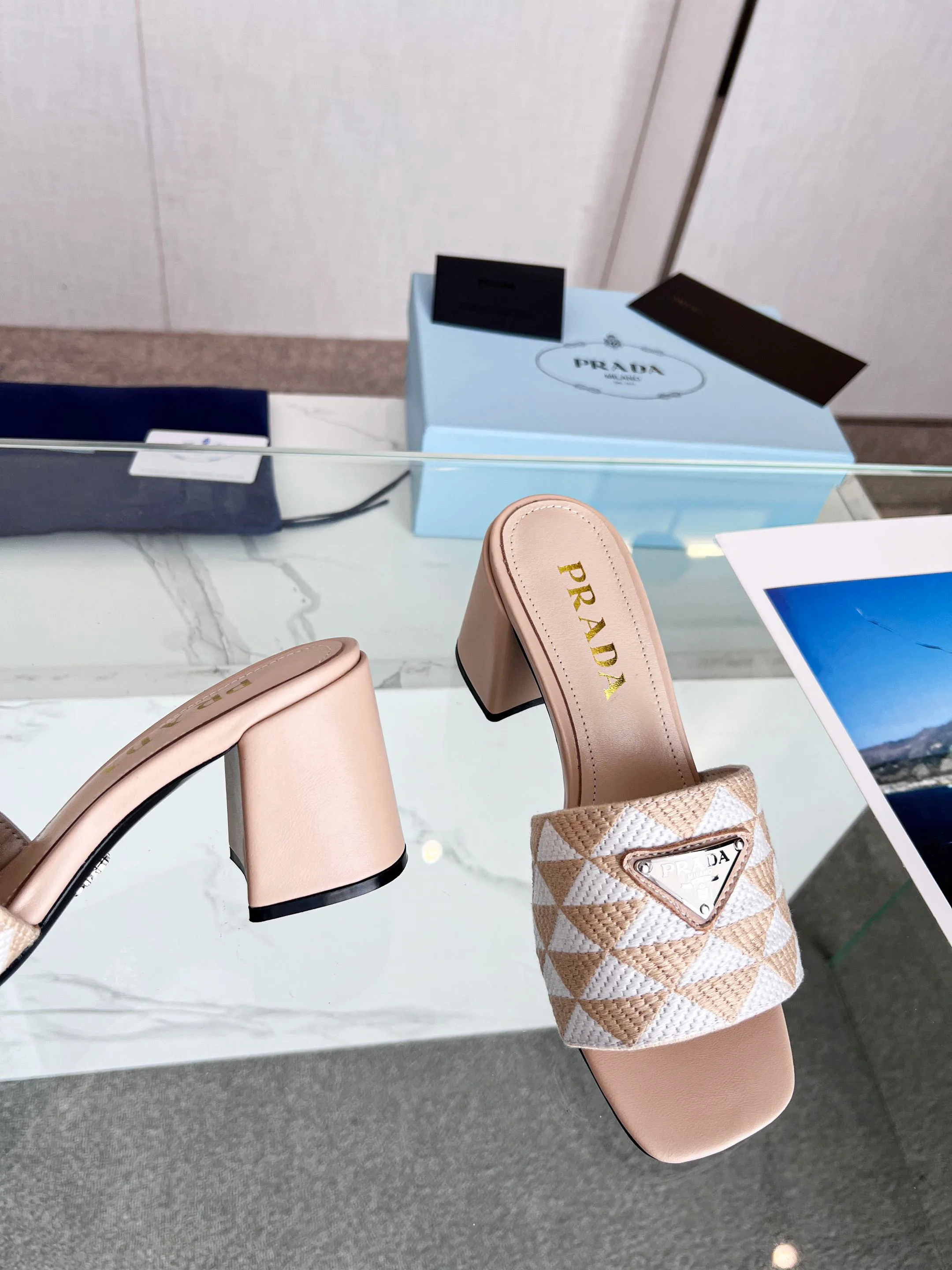 Босоножки Женские Prada 11386423