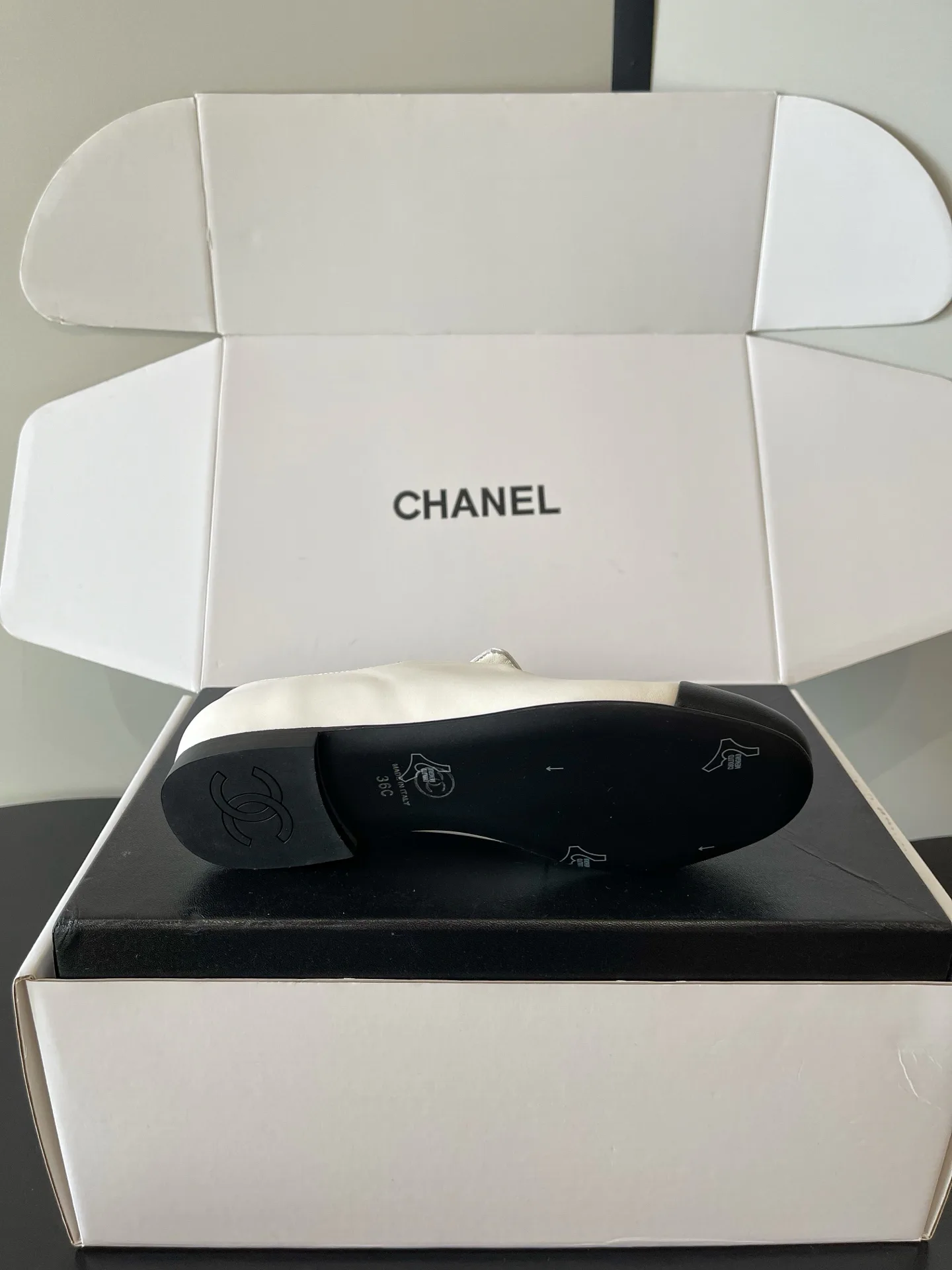 Туфли Женские Chanel 18234970