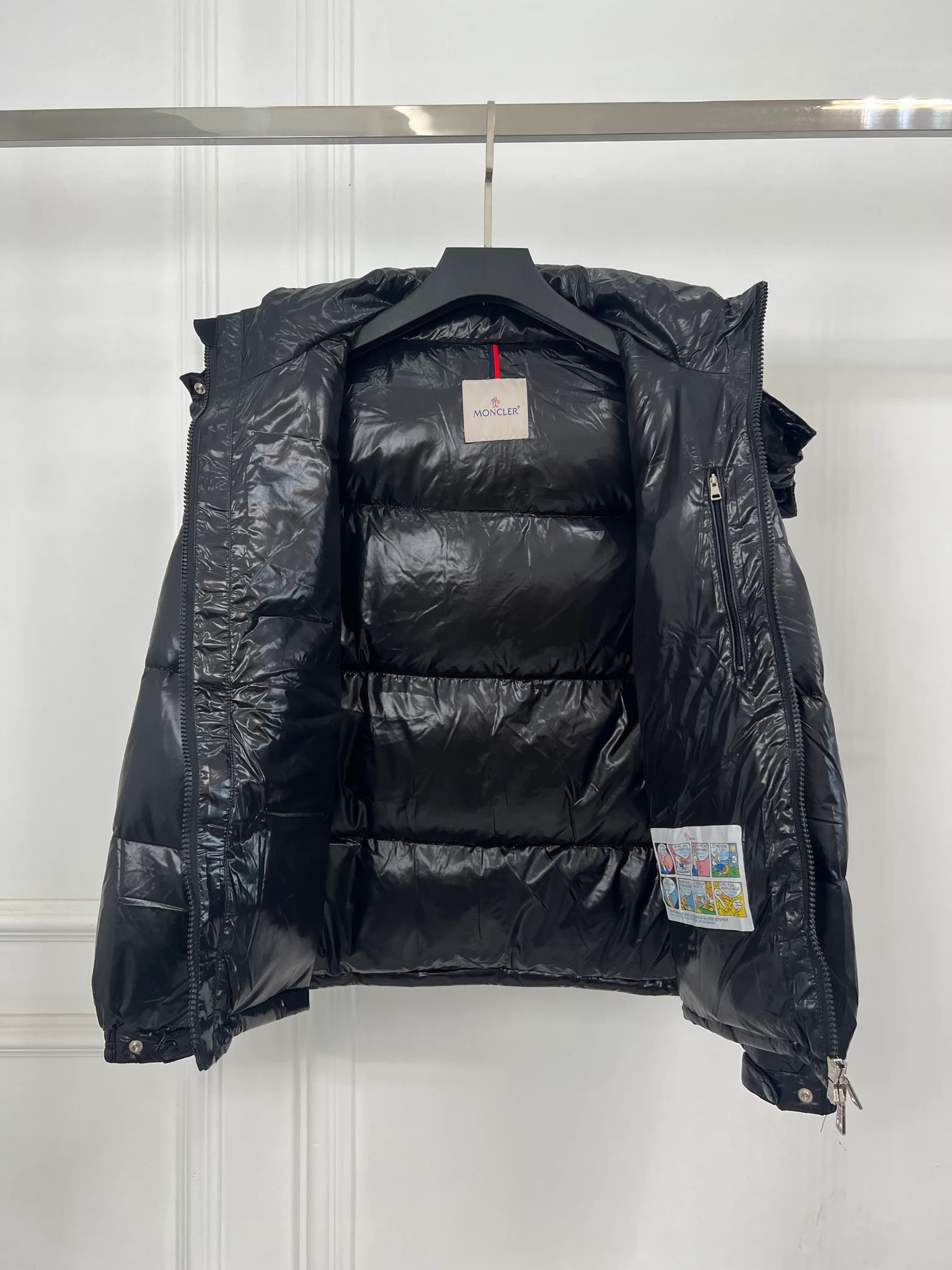 Куртки И Пуховики Женские Moncler 18415666
