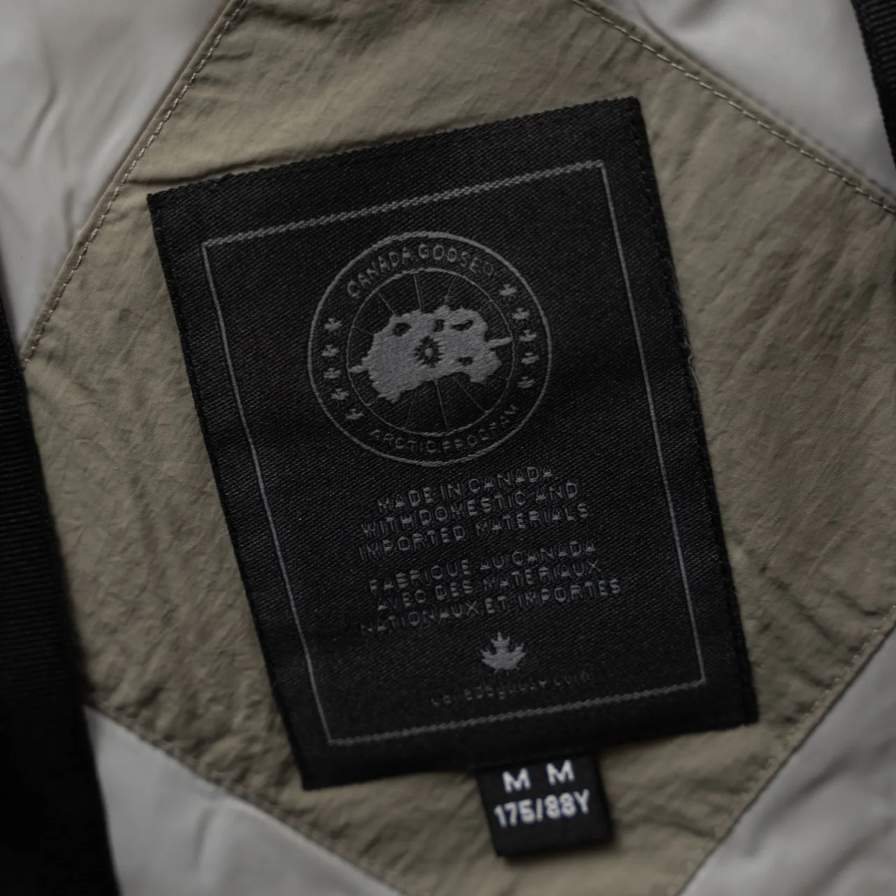 Куртки И Пуховики Женские Canada Goose 1536076