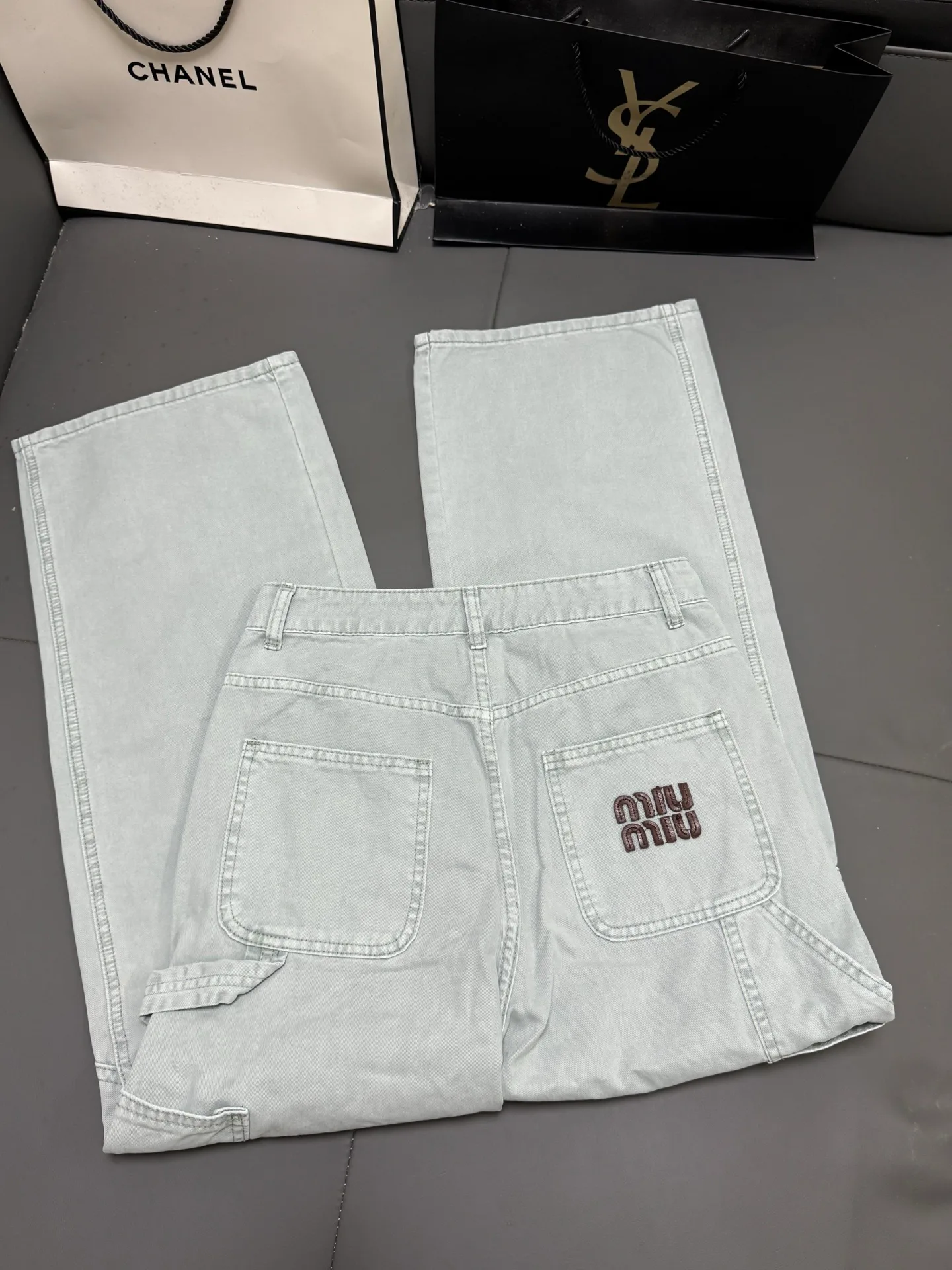 Брюки Женские Miu Miu 18174505