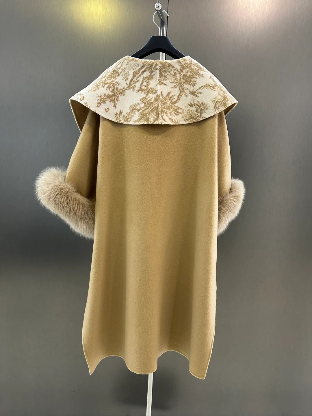 Пальто Женские Christian Dior 409088