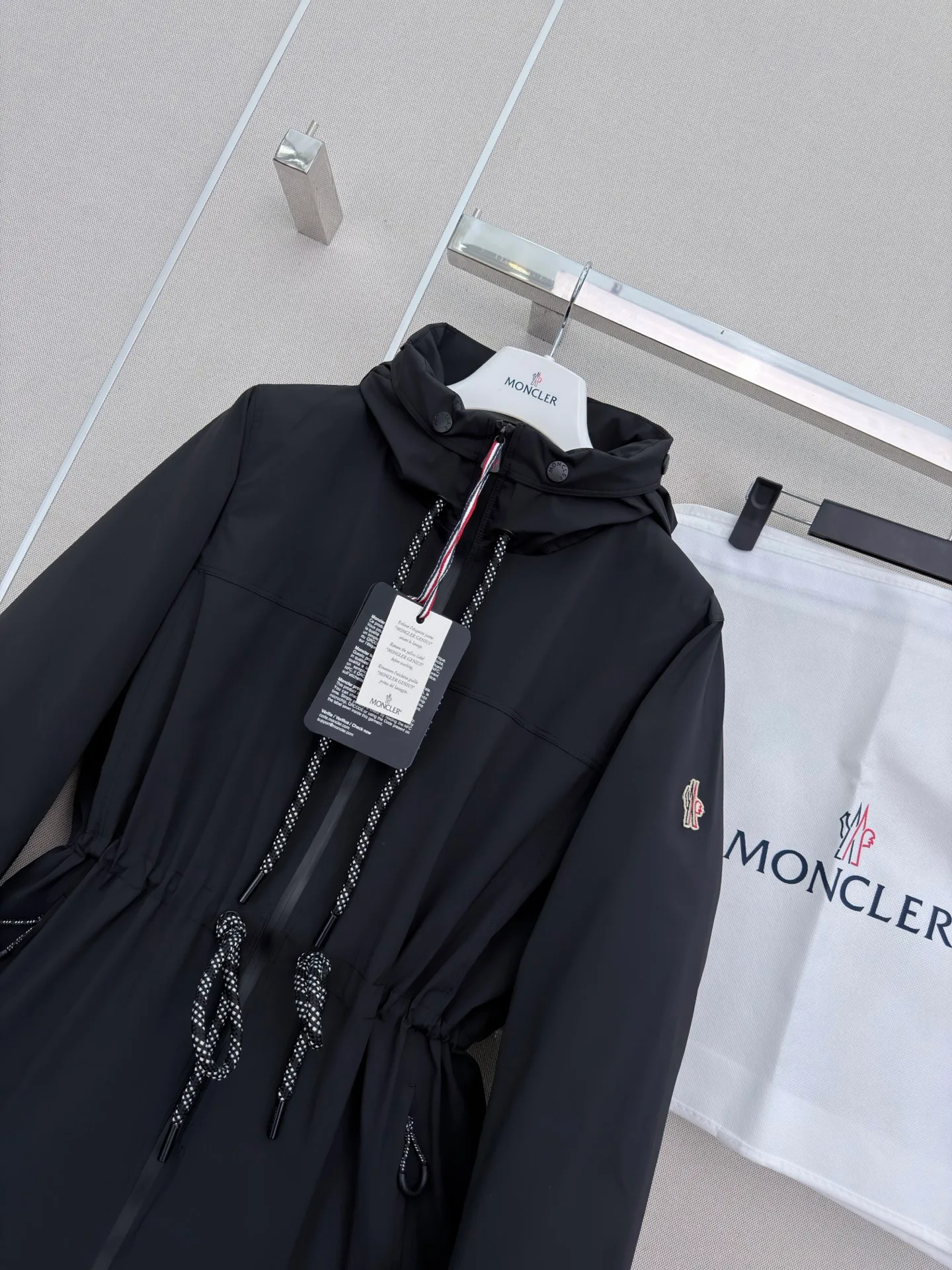 Куртки И Пуховики Женские Moncler 19589656