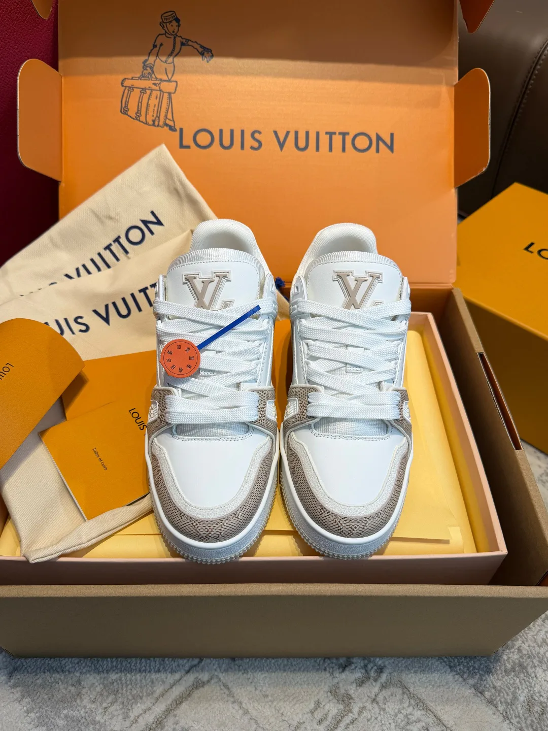 Кроссовки Женские Louis Vuitton 12789344