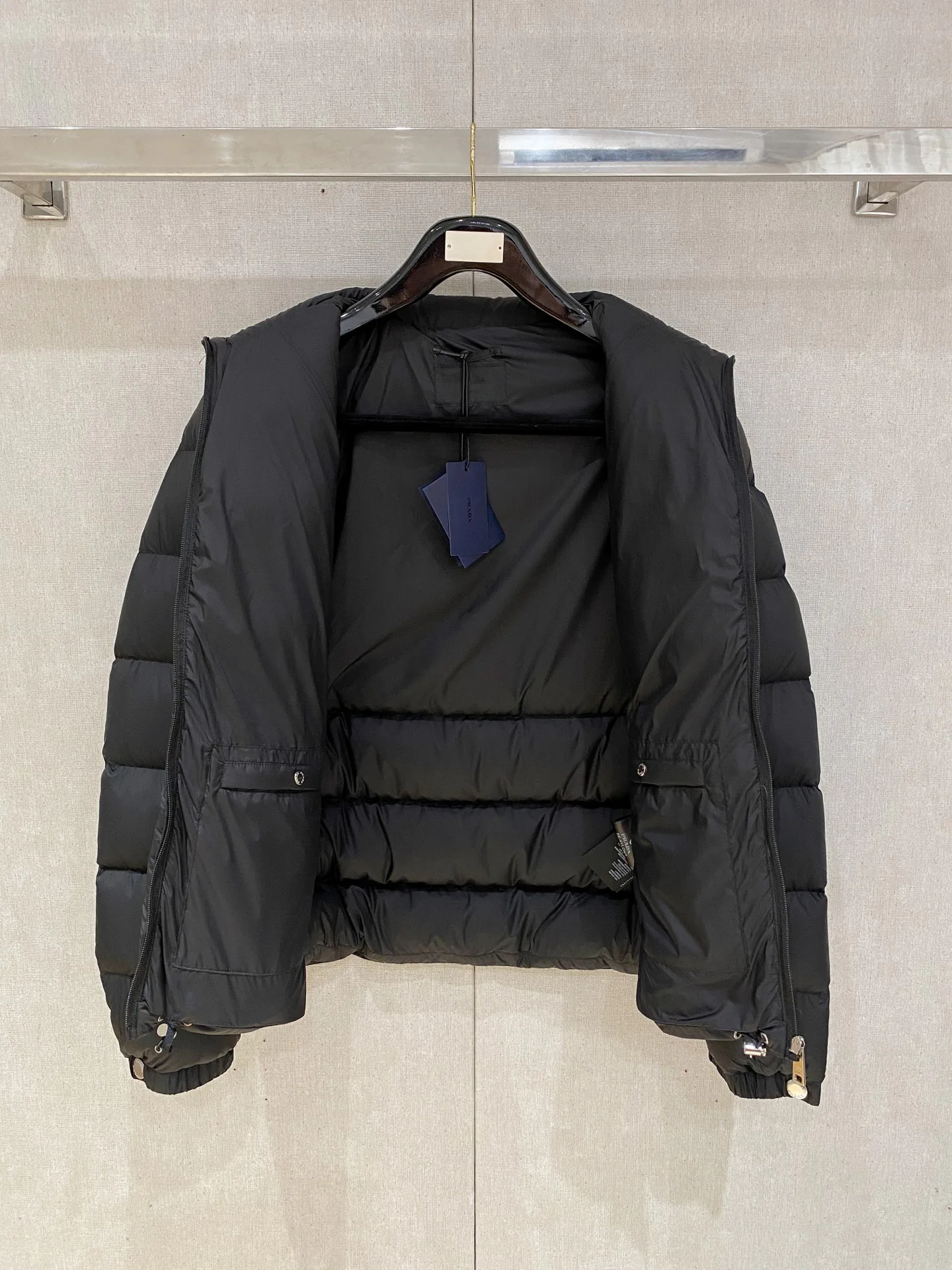 Куртки И Пуховики Мужские Prada 1807045