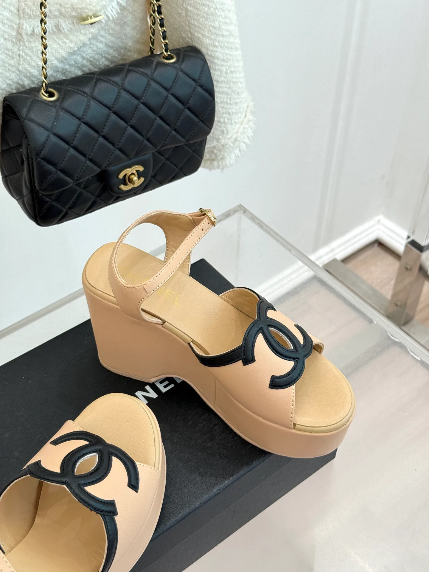 Босоножки Женские Chanel 12798270