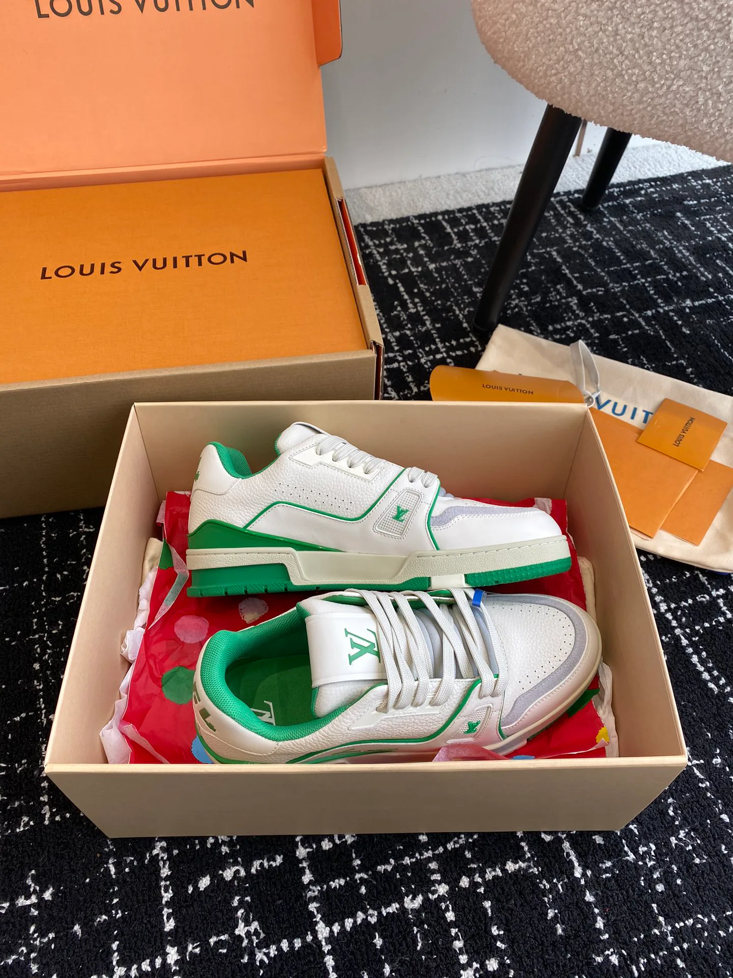 Кроссовки Женские Louis Vuitton 5790891