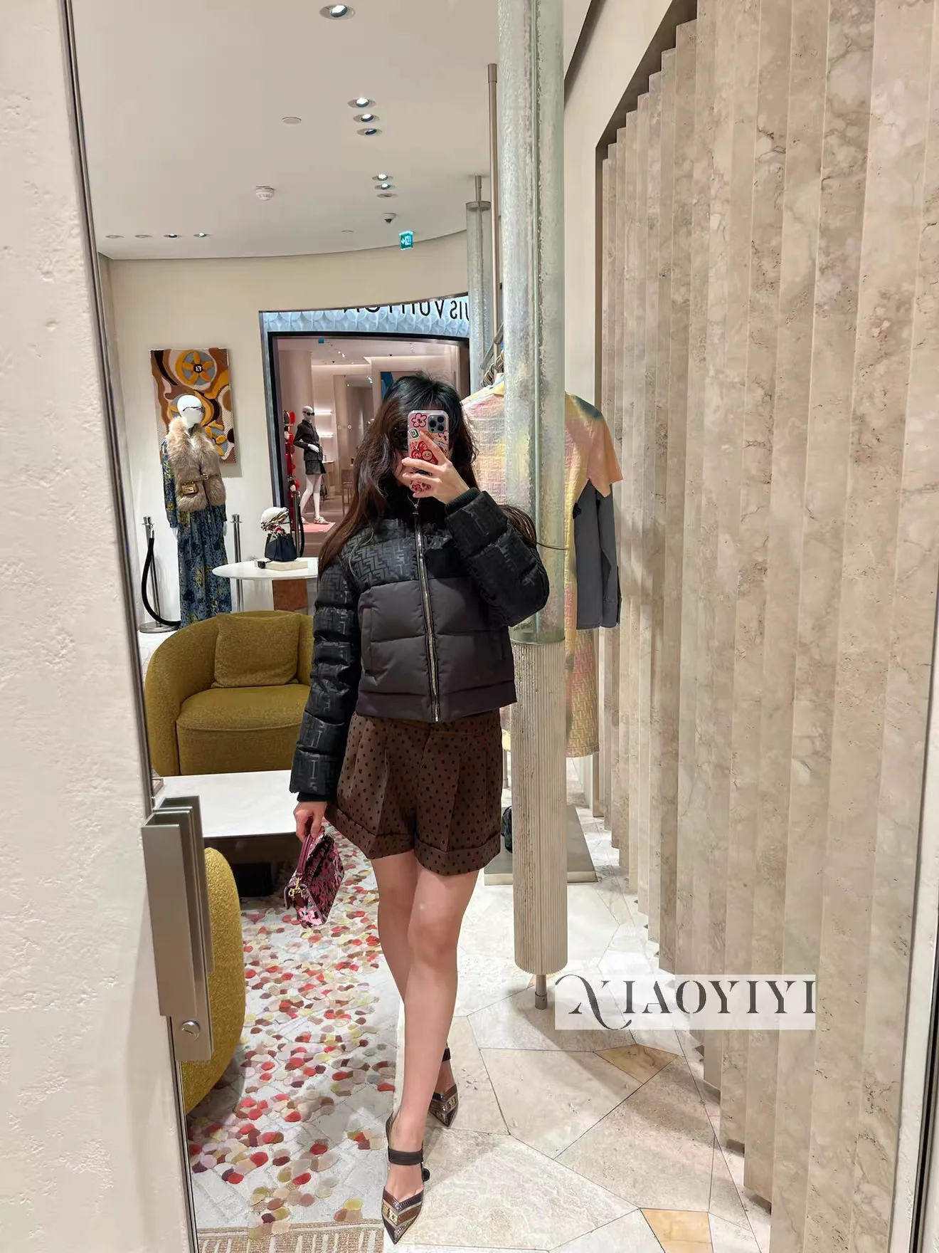 Куртки И Пуховики Женские Fendi 18298469