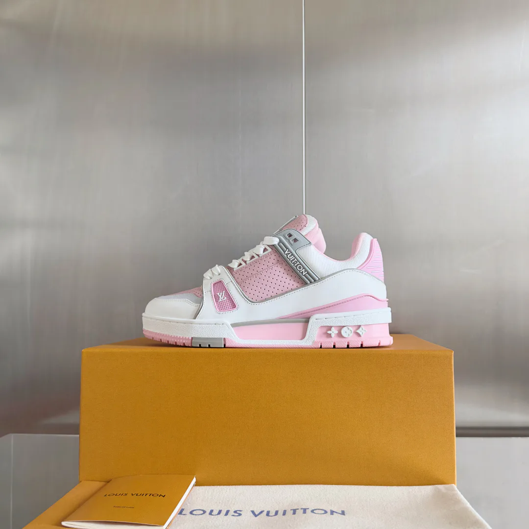 Кроссовки Женские Louis Vuitton 10646324