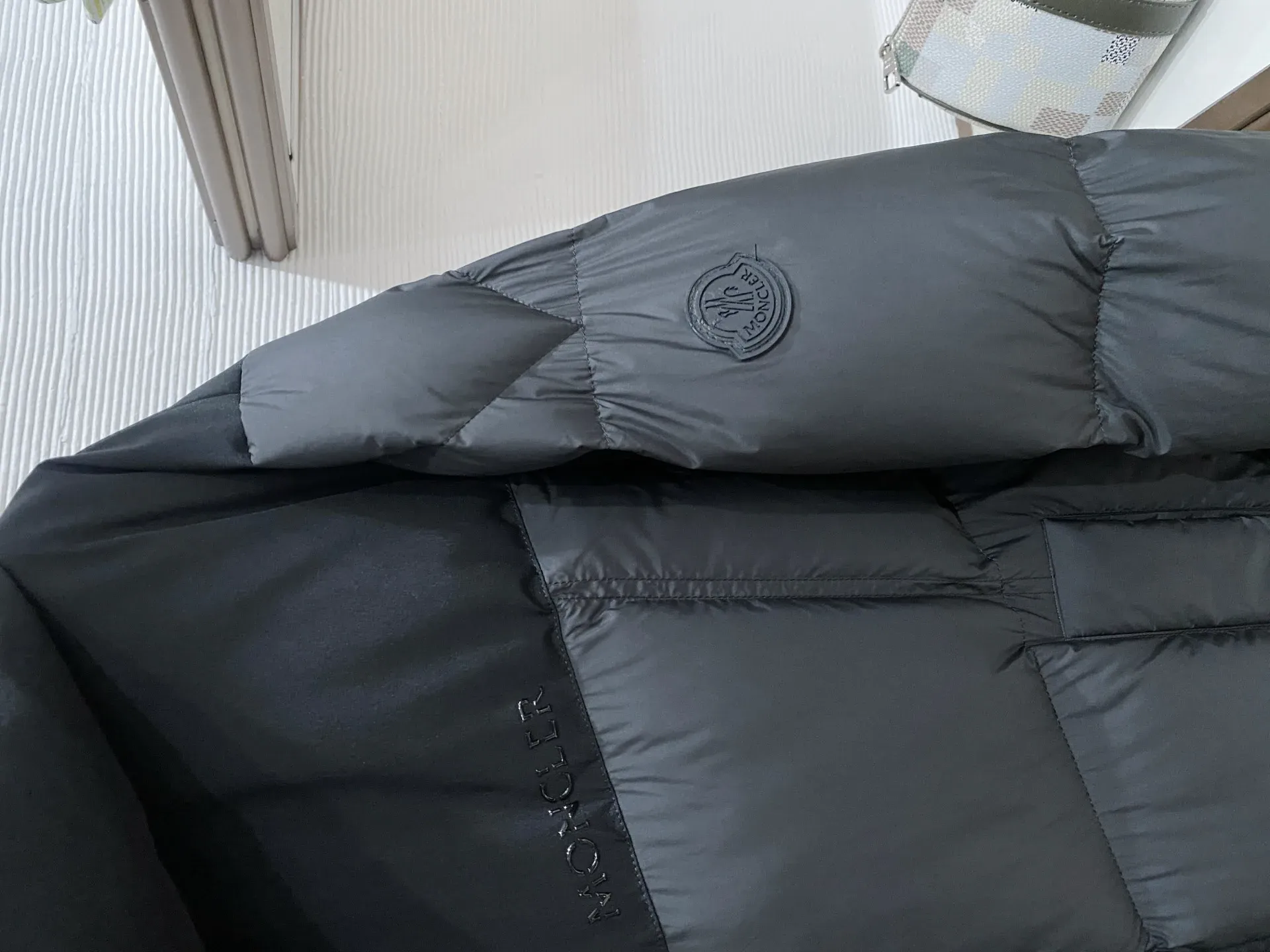 Куртки И Пуховики Мужские Moncler 988864