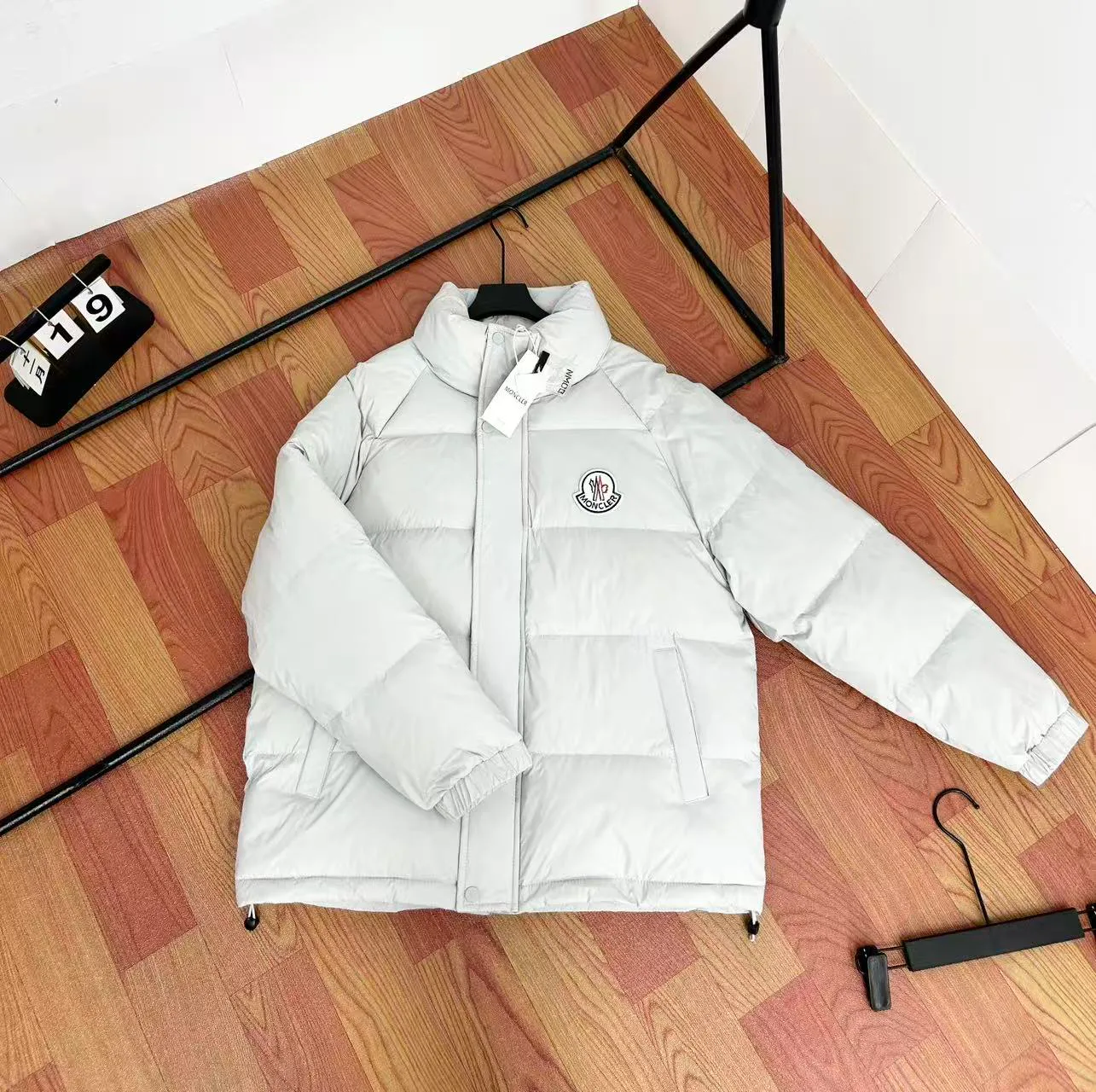 Куртки И Пуховики Женские Moncler 10065715