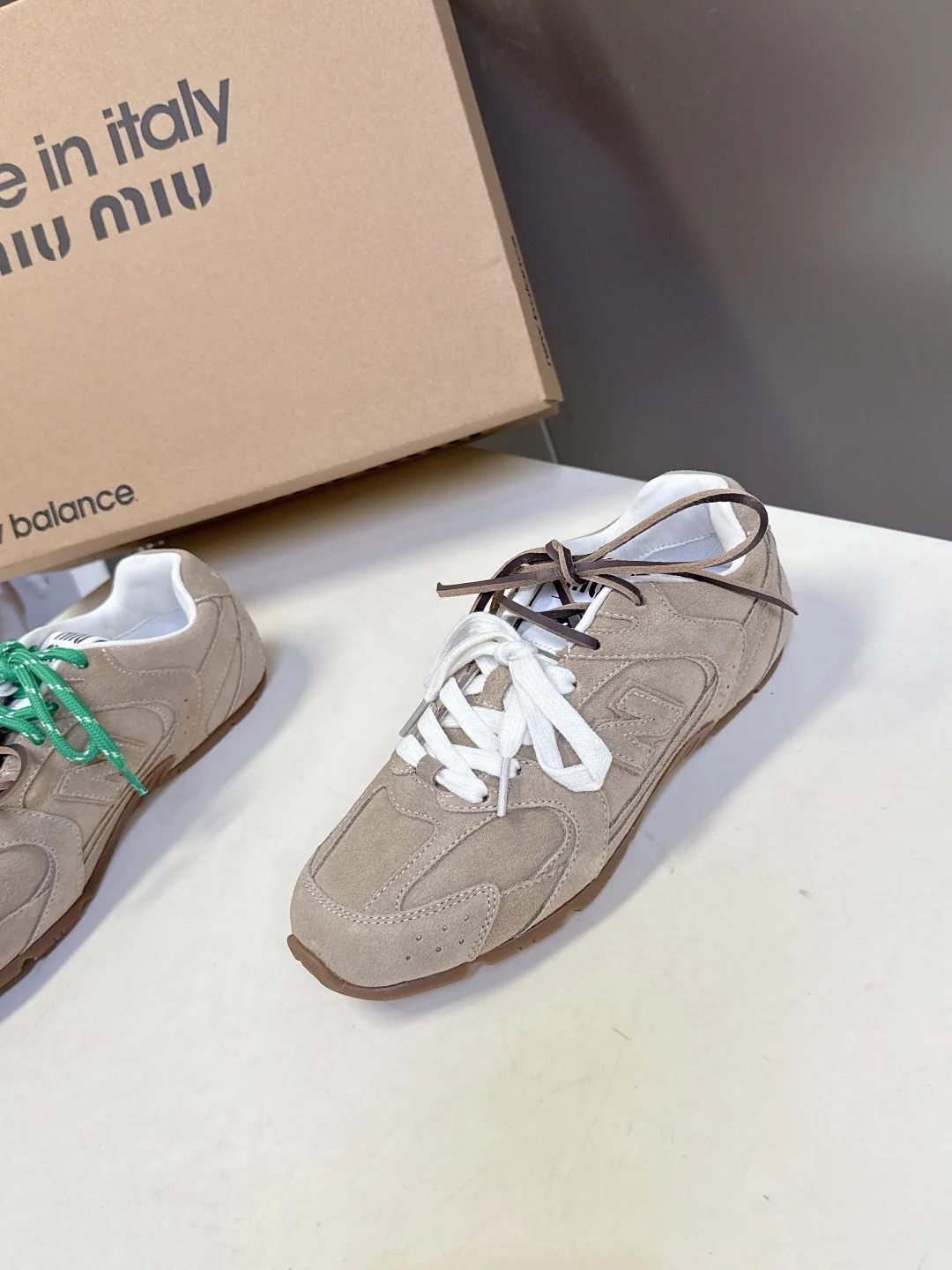 Кроссовки Женские Miu Miu 13454791