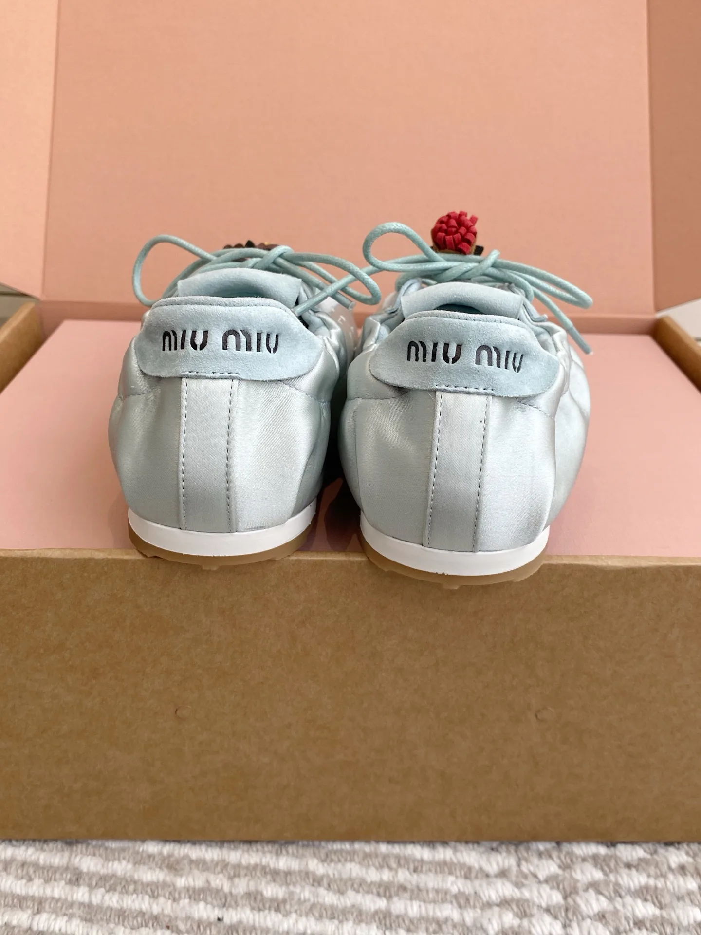 Кроссовки Женские Miu Miu 10957631