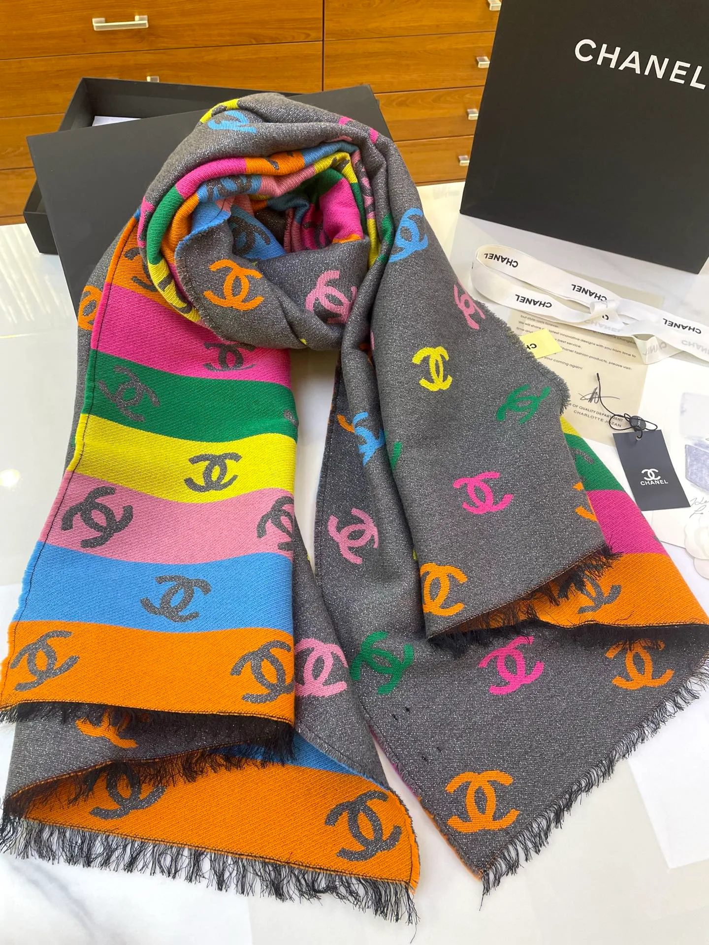 Шарфы Chanel 210215