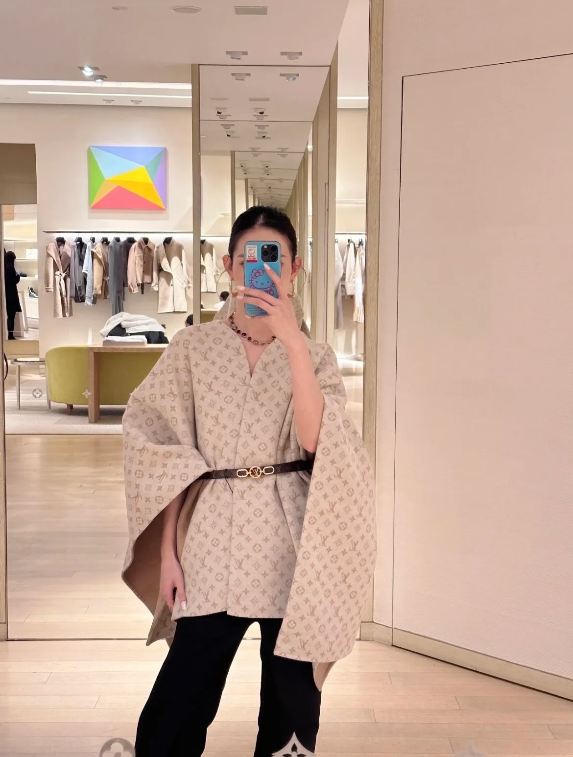 Пальто Женские Louis Vuitton 19578079