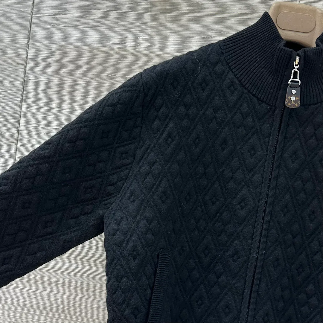 Куртки И Пуховики Женские Louis Vuitton 570976