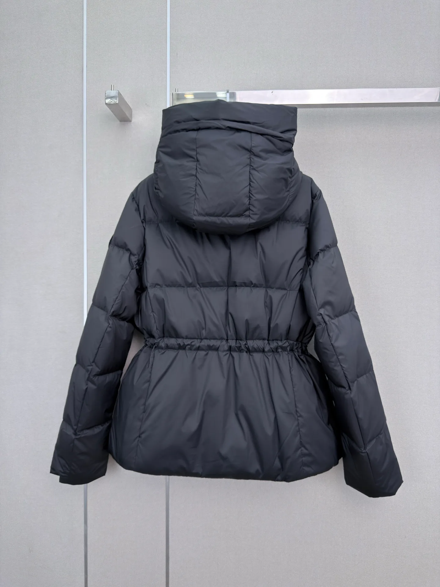Куртки И Пуховики Женские Canada Goose 18600939