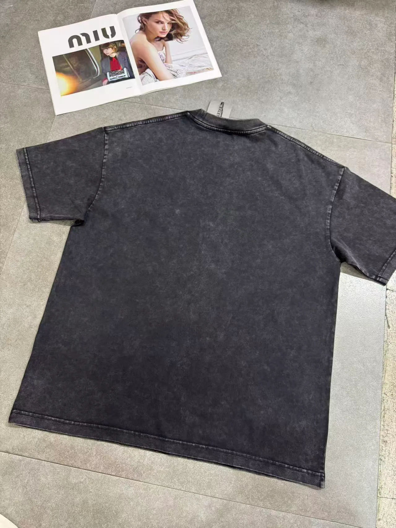 Футболки Женские Balenciaga 11941163