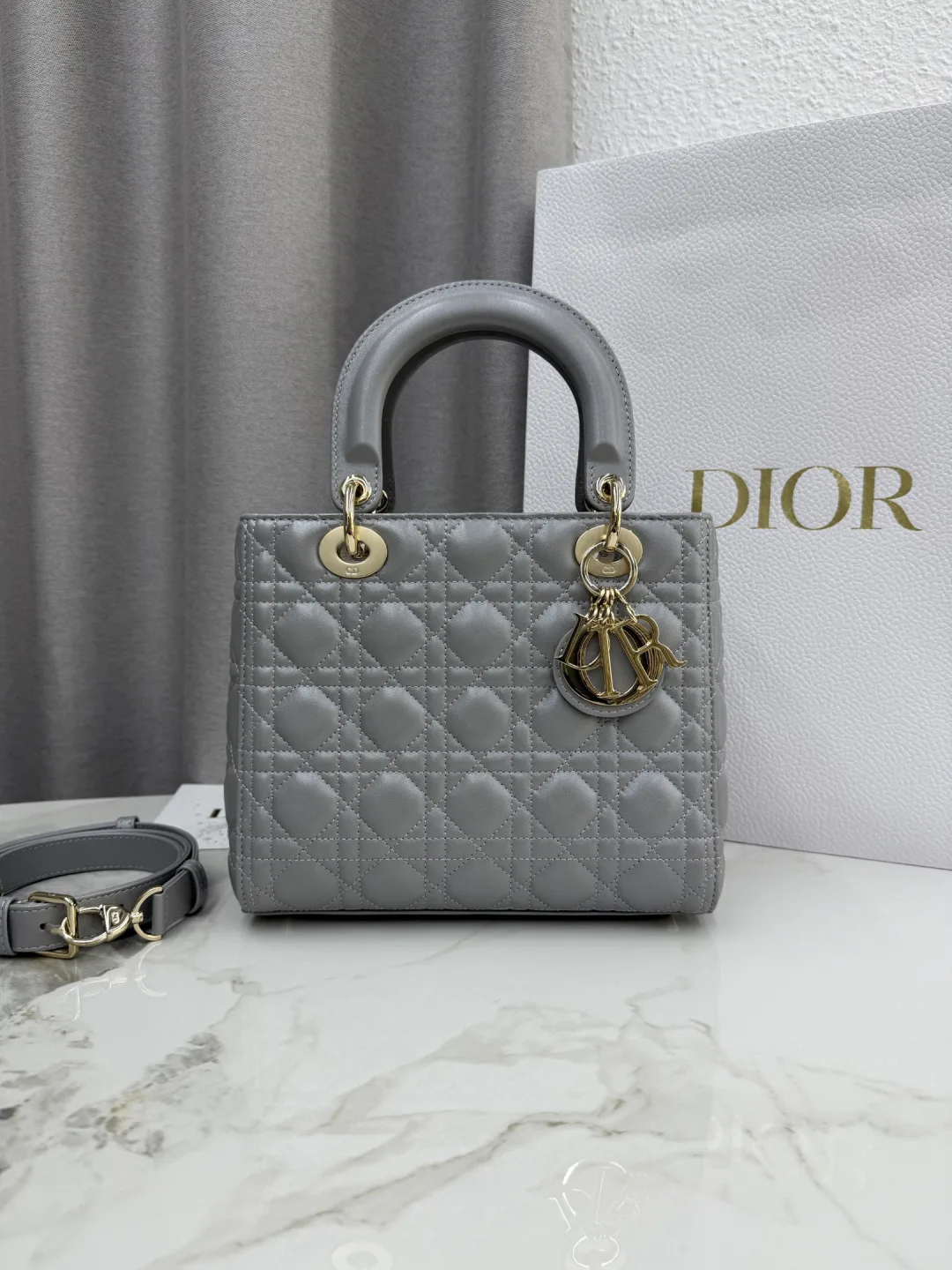 Классические Сумки Женские Christian Dior 18116349