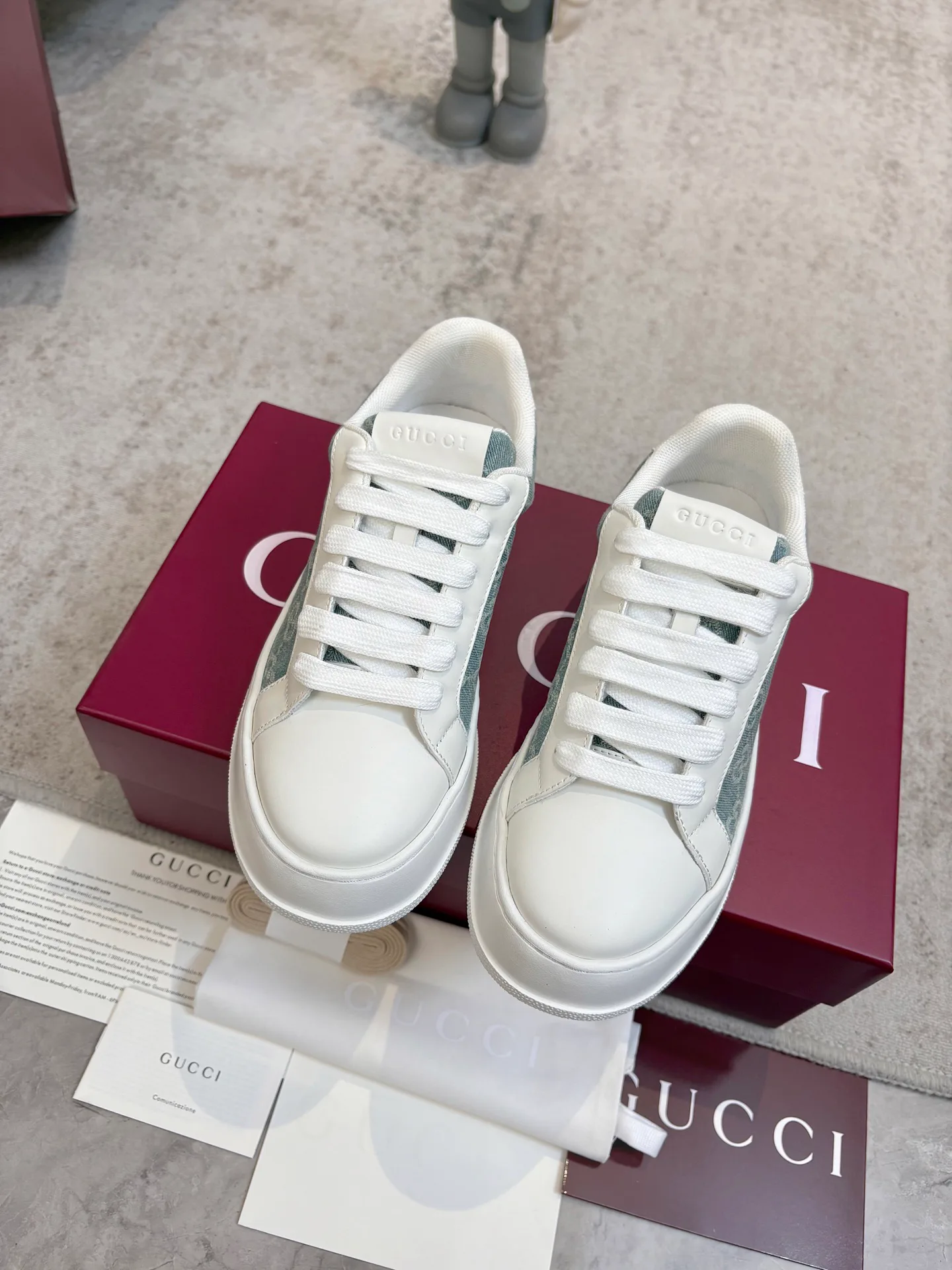 Кроссовки Женские Gucci 18919105
