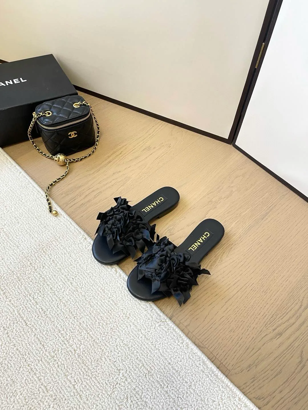 Шлепанцы Женские Chanel 29947
