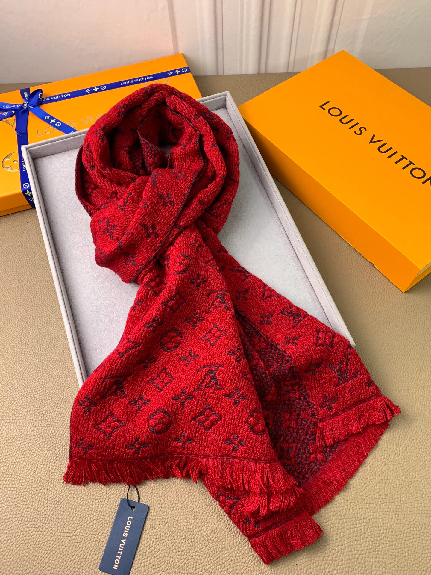 Шарфы Louis Vuitton 18525768