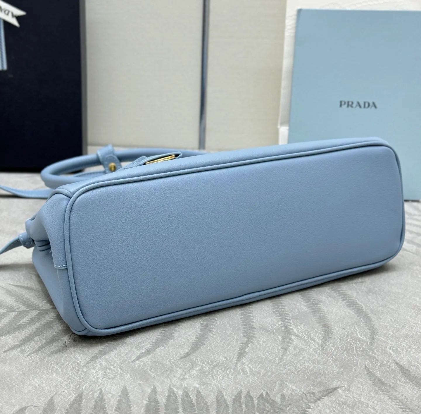 Классические Сумки Женские Prada 11353030