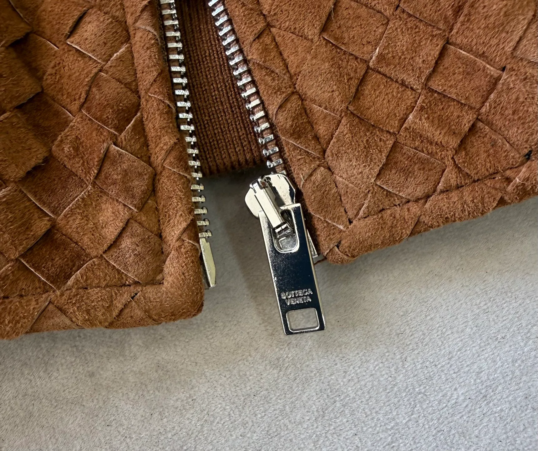 Кожаные Куртки И Дублёнки Женские Bottega Veneta 18208790
