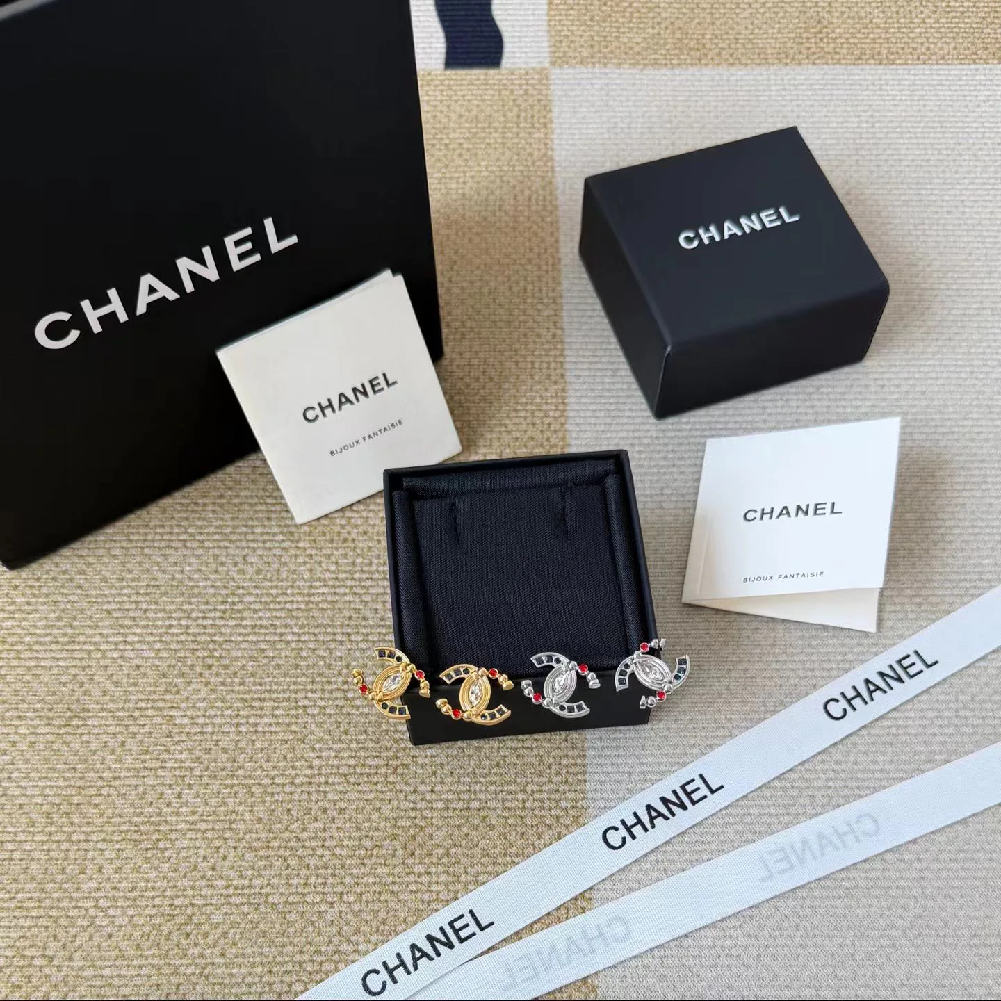 Бижутерия Chanel 18059167
