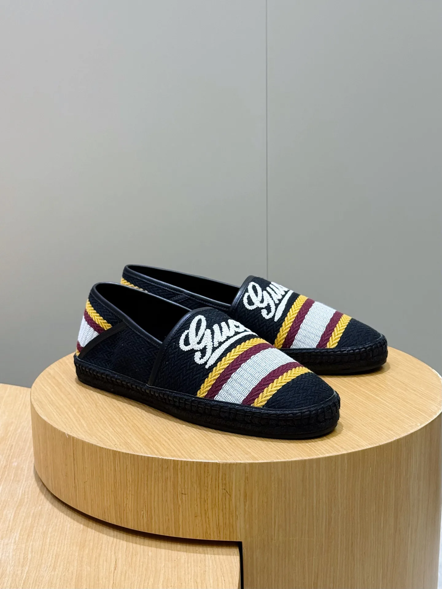 Лоферы И Туфли Мужские Gucci 563054