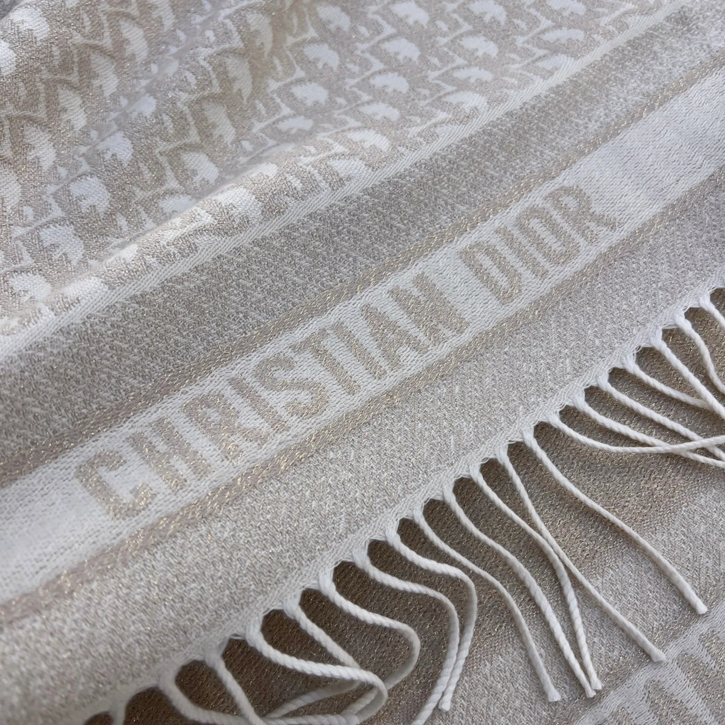 Шарфы Christian Dior 18595825