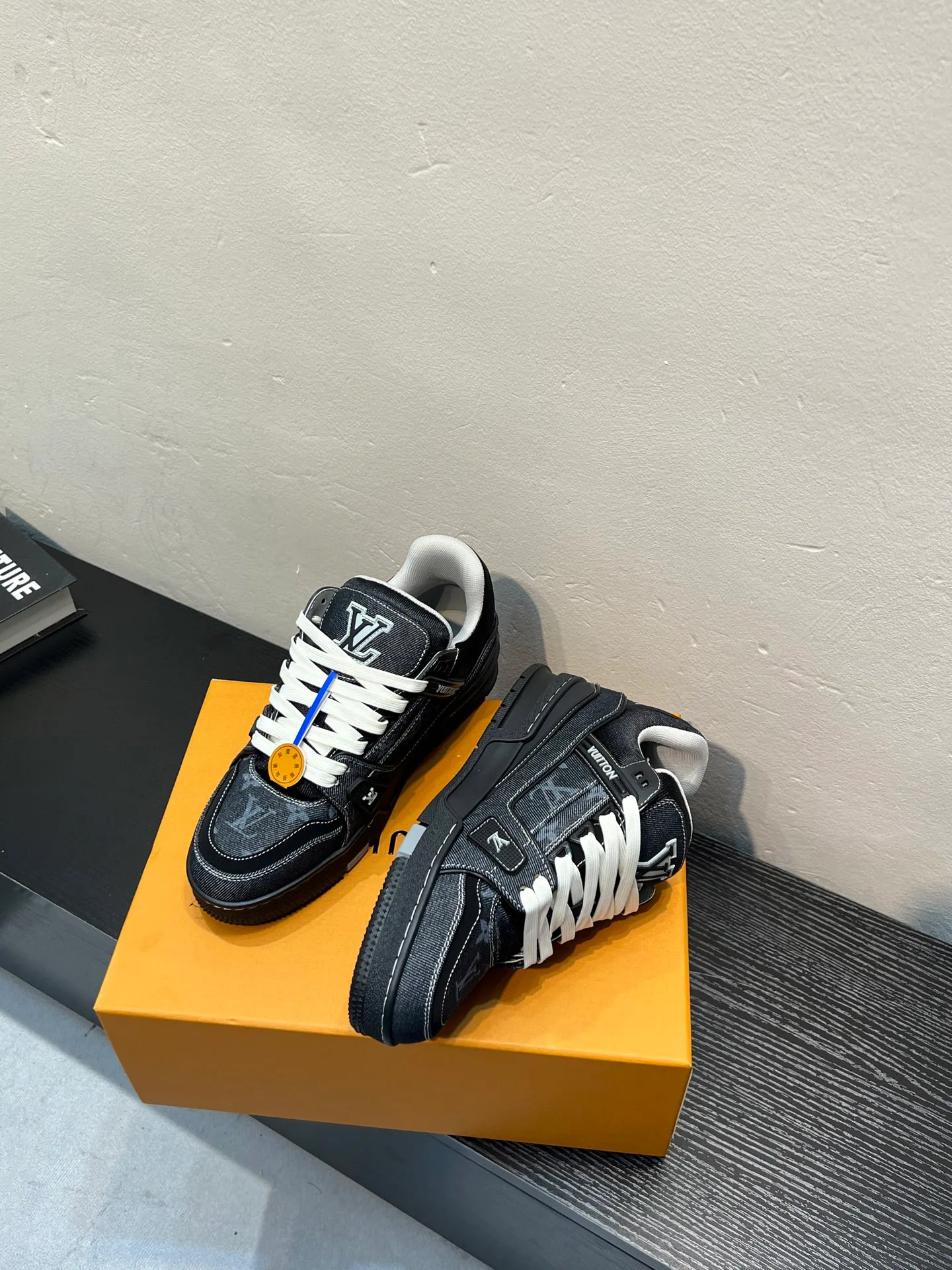 Кроссовки Женские Louis Vuitton 4541300