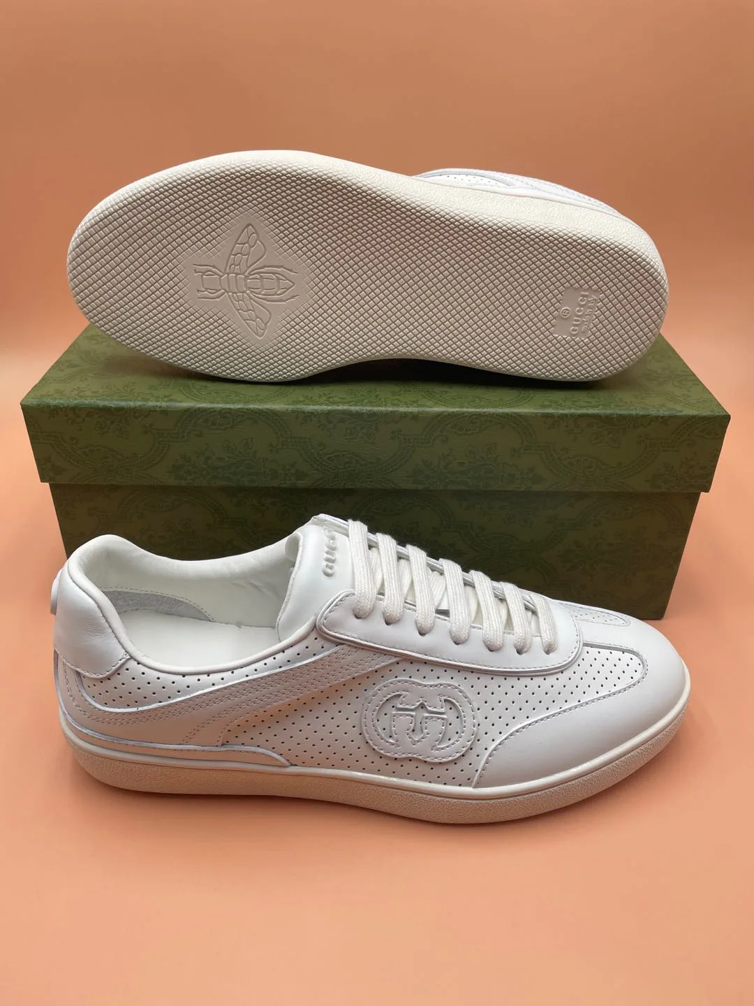 Кроссовки Женские Gucci 17620516