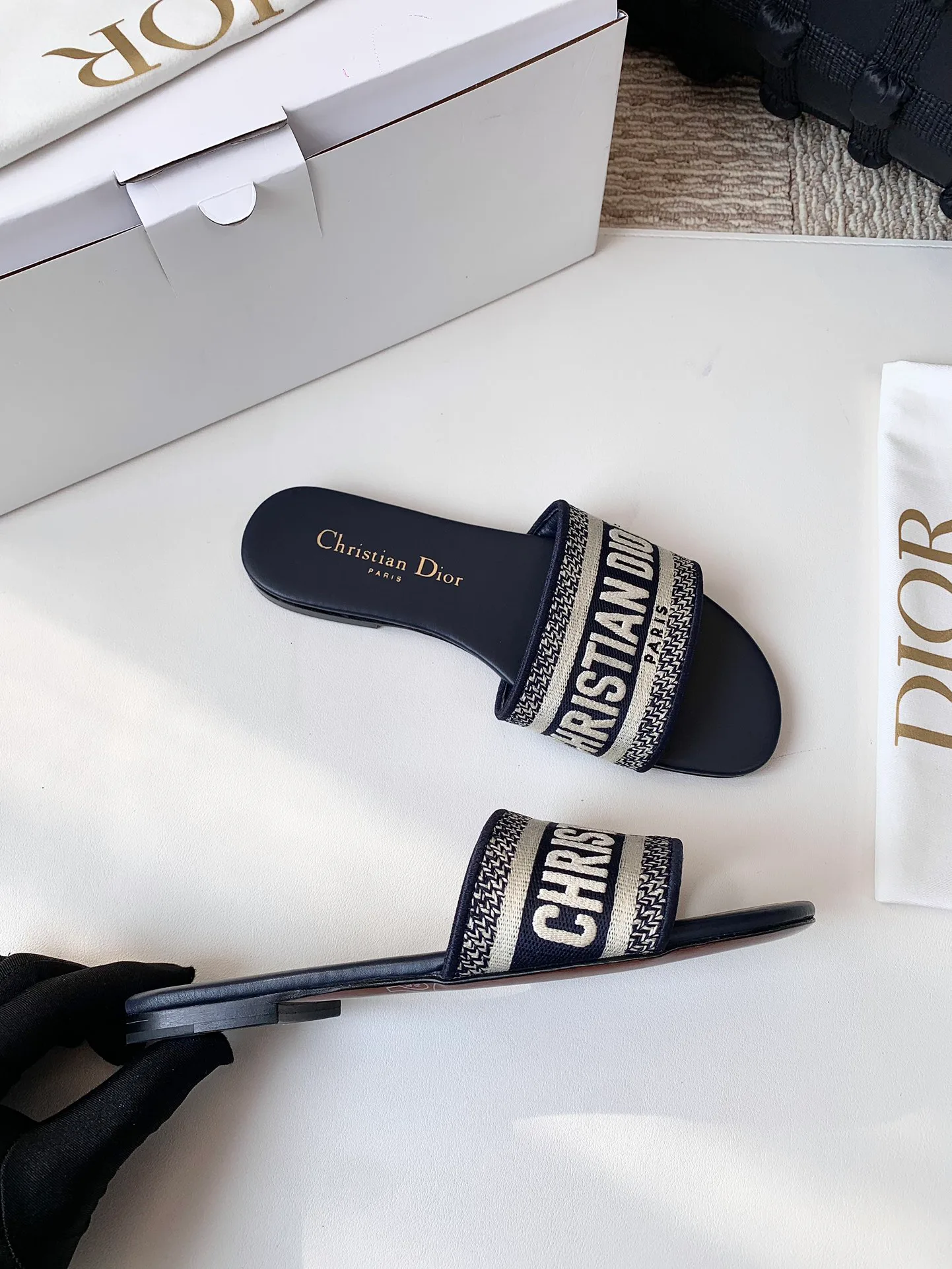 Шлепанцы Женские Christian Dior 12679393