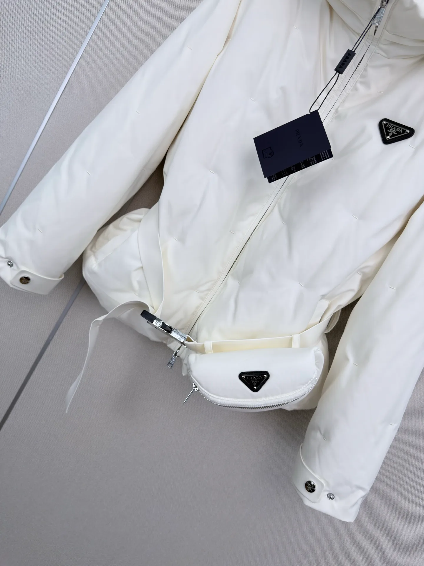 Куртки И Пуховики Женские Prada 18226285