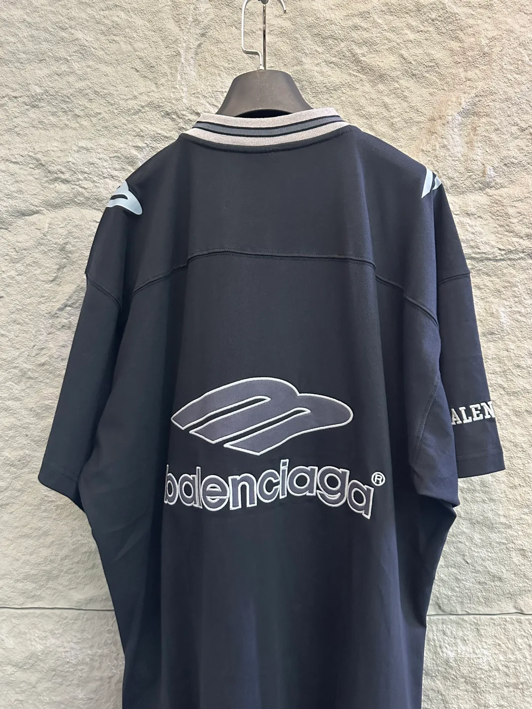 Футболки Женские Balenciaga 12832388