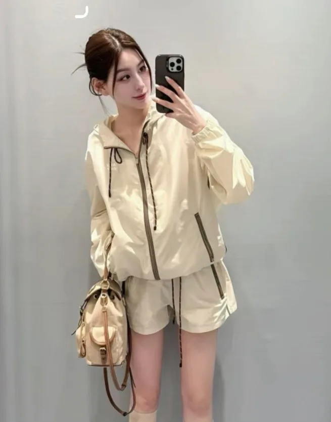 Шорты Женские Miu Miu 12649536