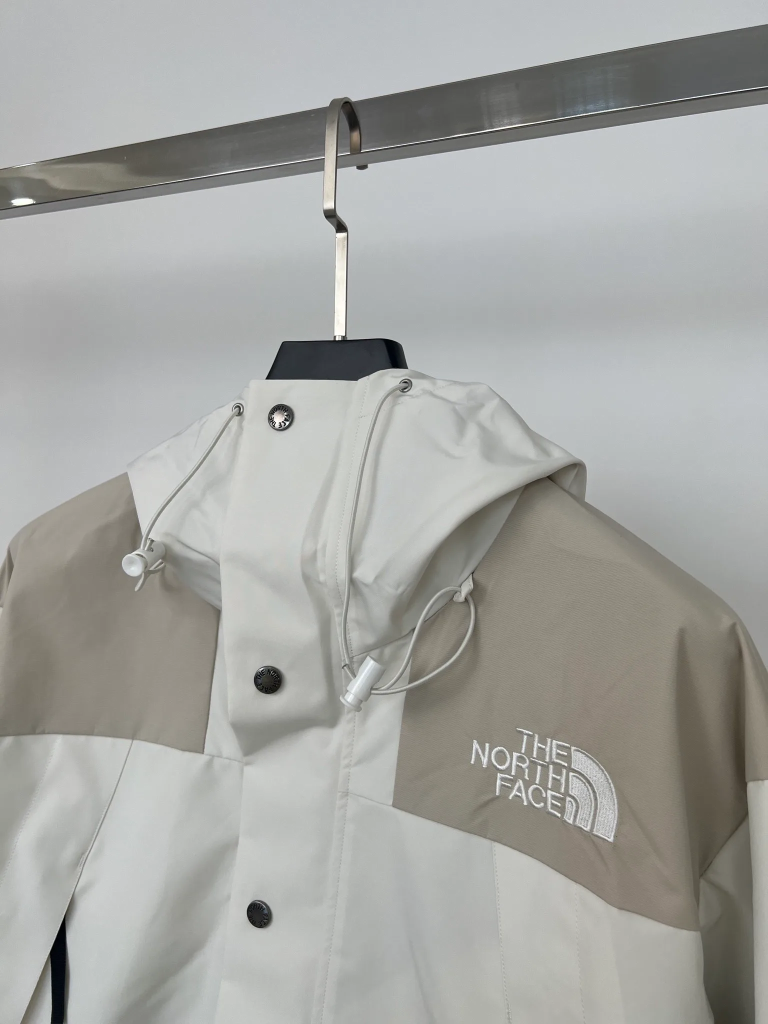 Куртки И Пуховики Женские The North Face 18416104